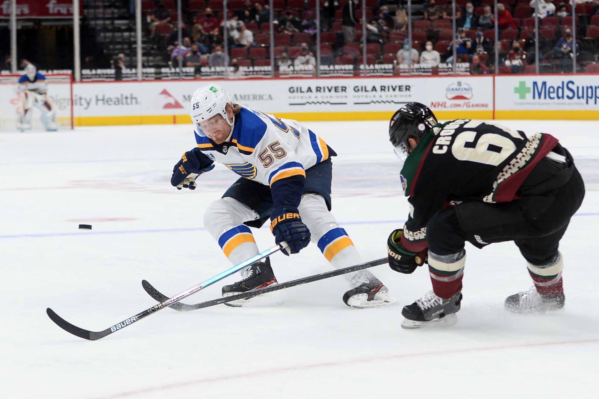 Blues' Colton Parayko focused on winning back fans, quieting trade