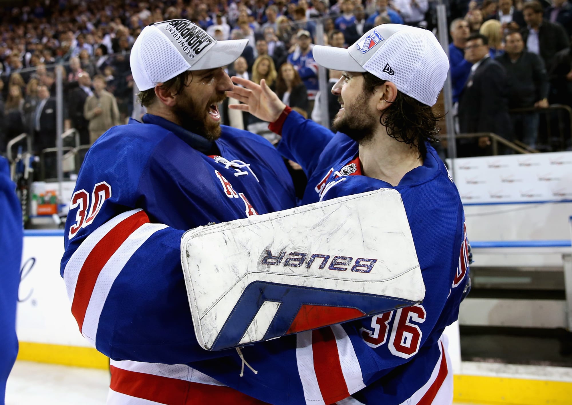 Henrik Lundqvist honored by Rangers as jersey raised into MSG