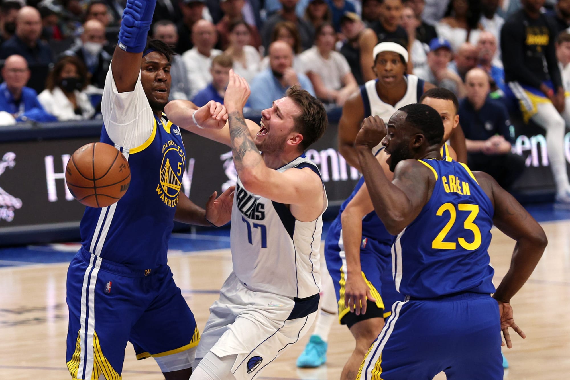 Warriors' Kevon Looney questionable for Game 7 with sore left toe