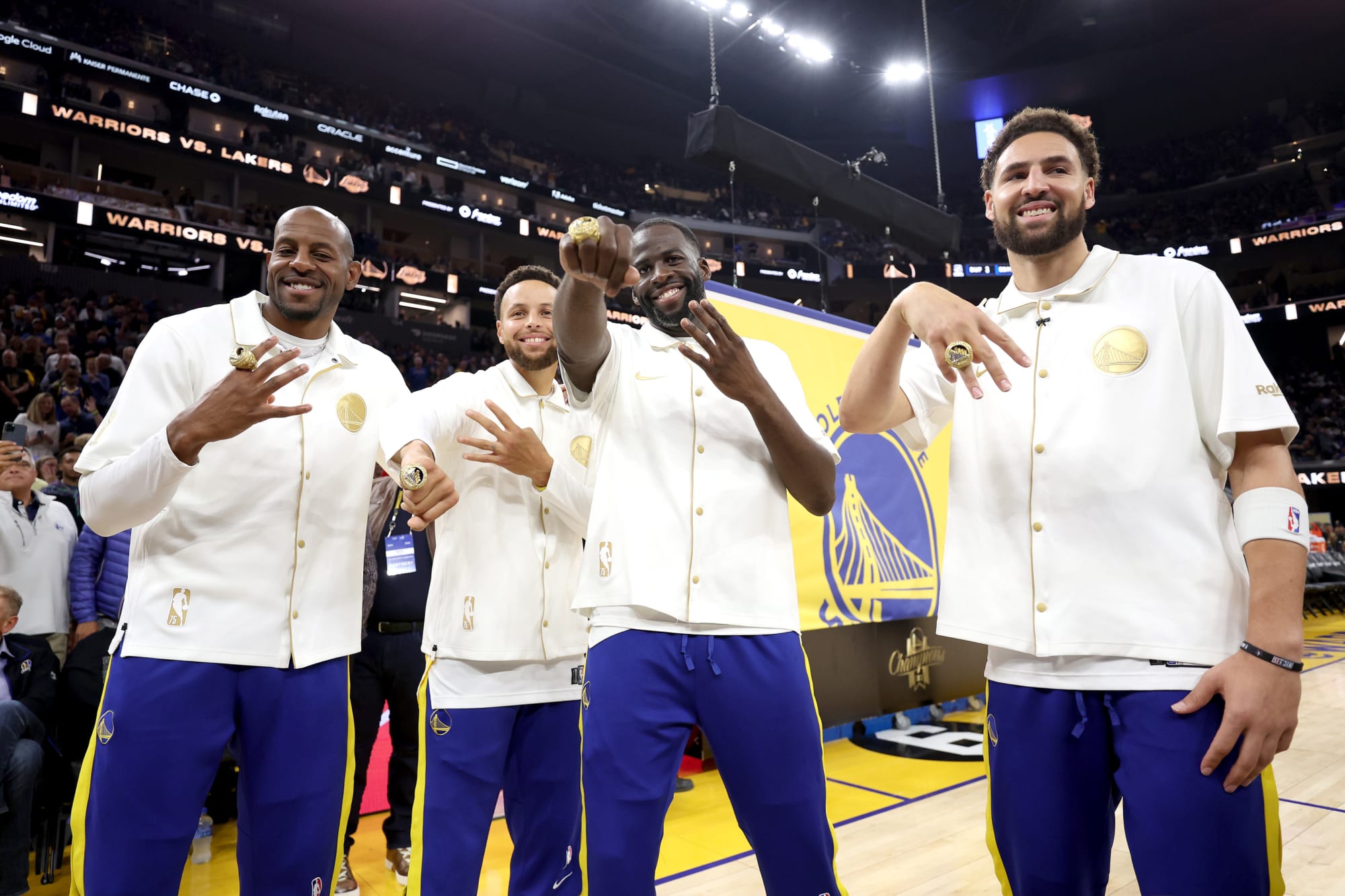 Durant, Curry and Warriors attend Looney jersey ceremony in