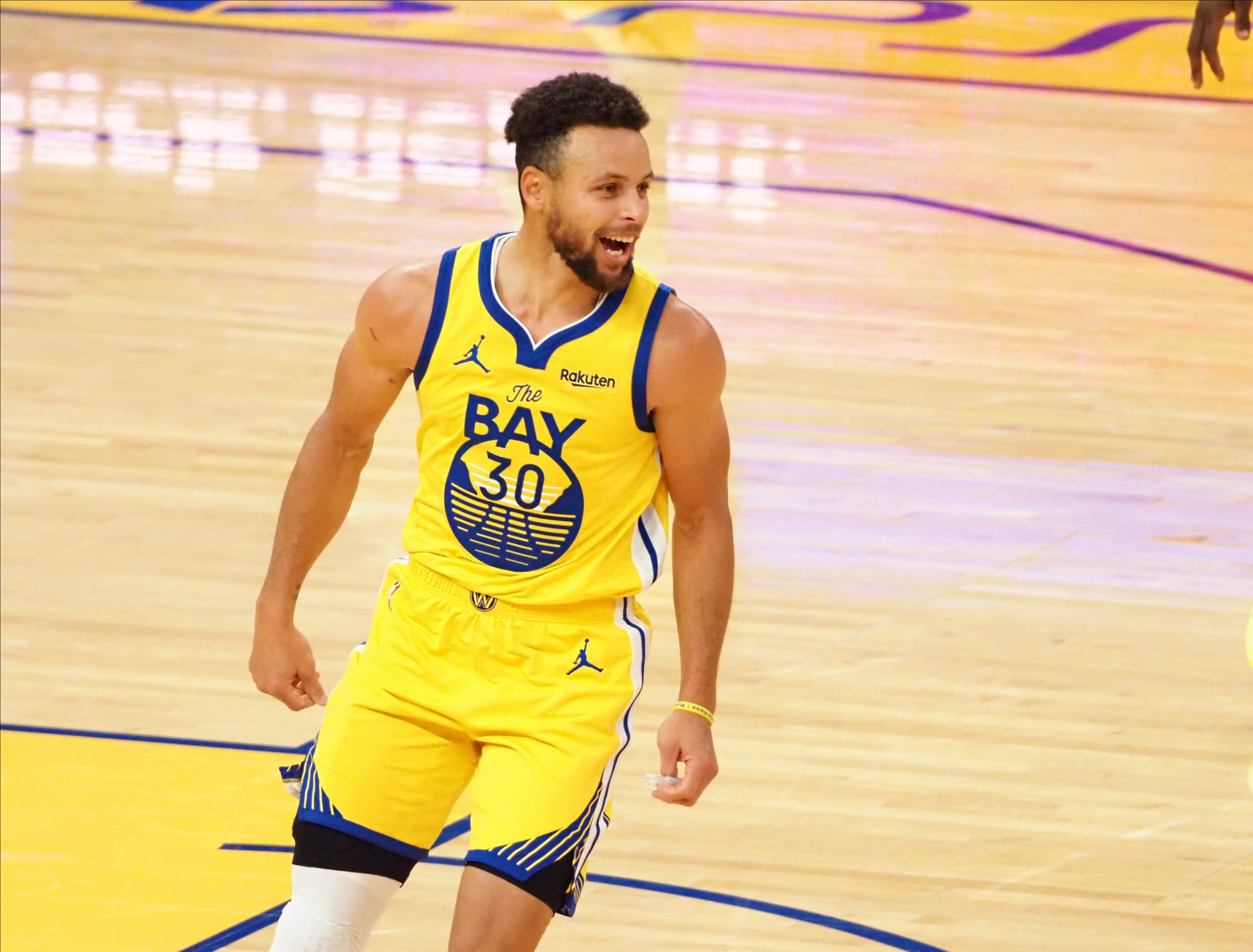 Featured image of post Steph Curry Golden State Warriors Wallpaper 2021