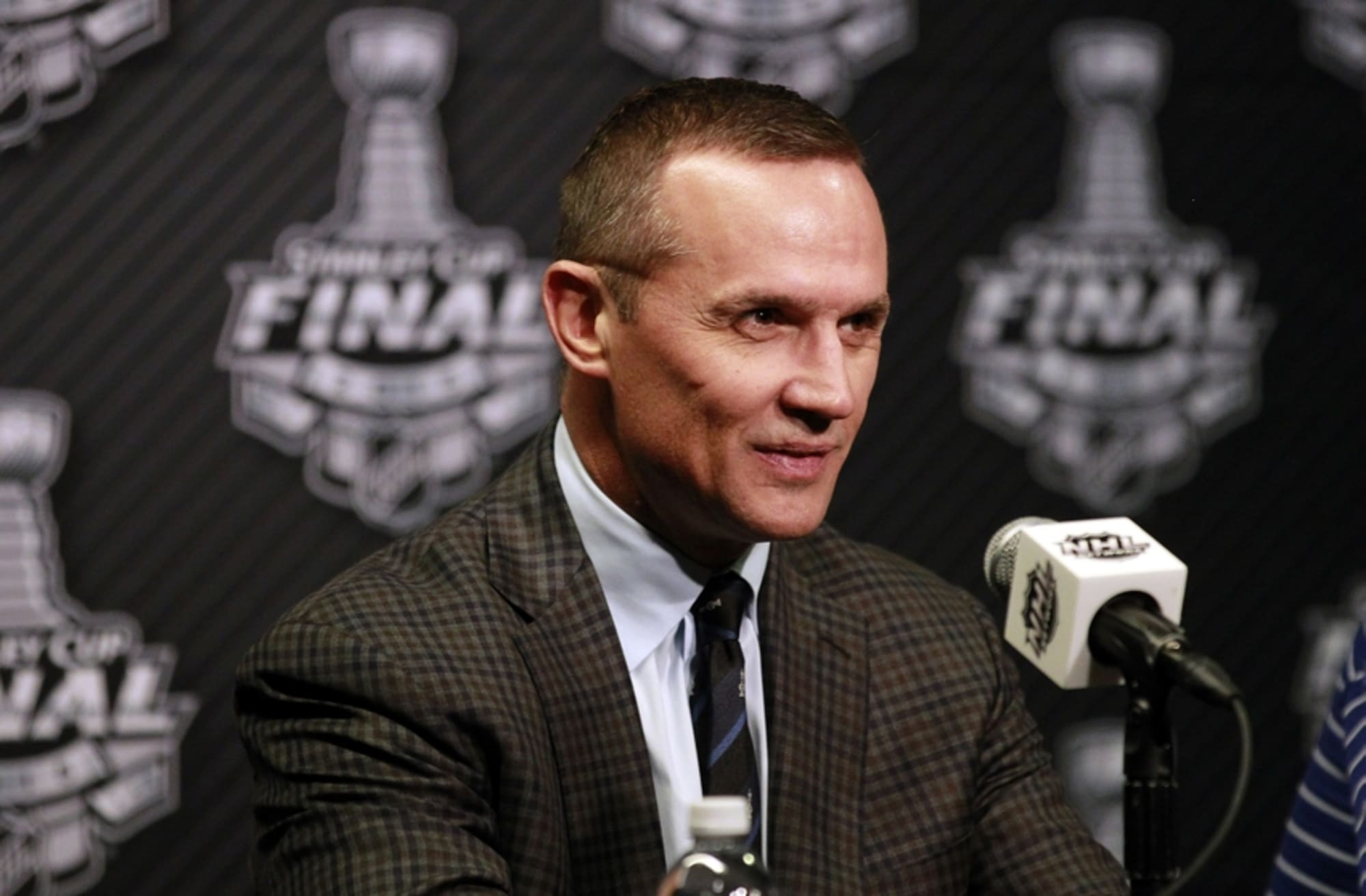 LIVE UPDATES: Steve Yzerman to step down as GM in Tampa Bay