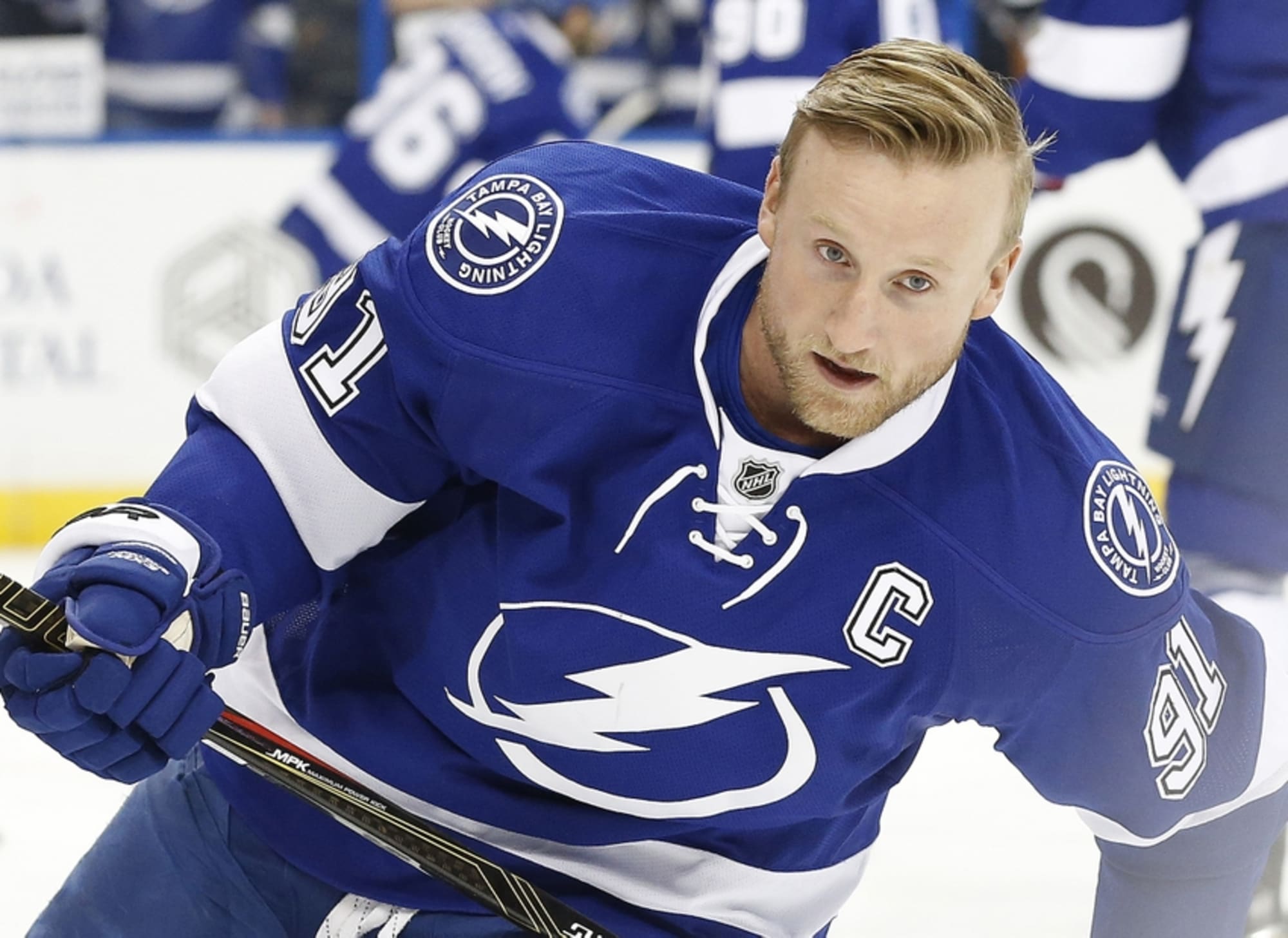 Lightning's Hedman falls awkwardly after taking hit from Svechnikov, forced  to exit game
