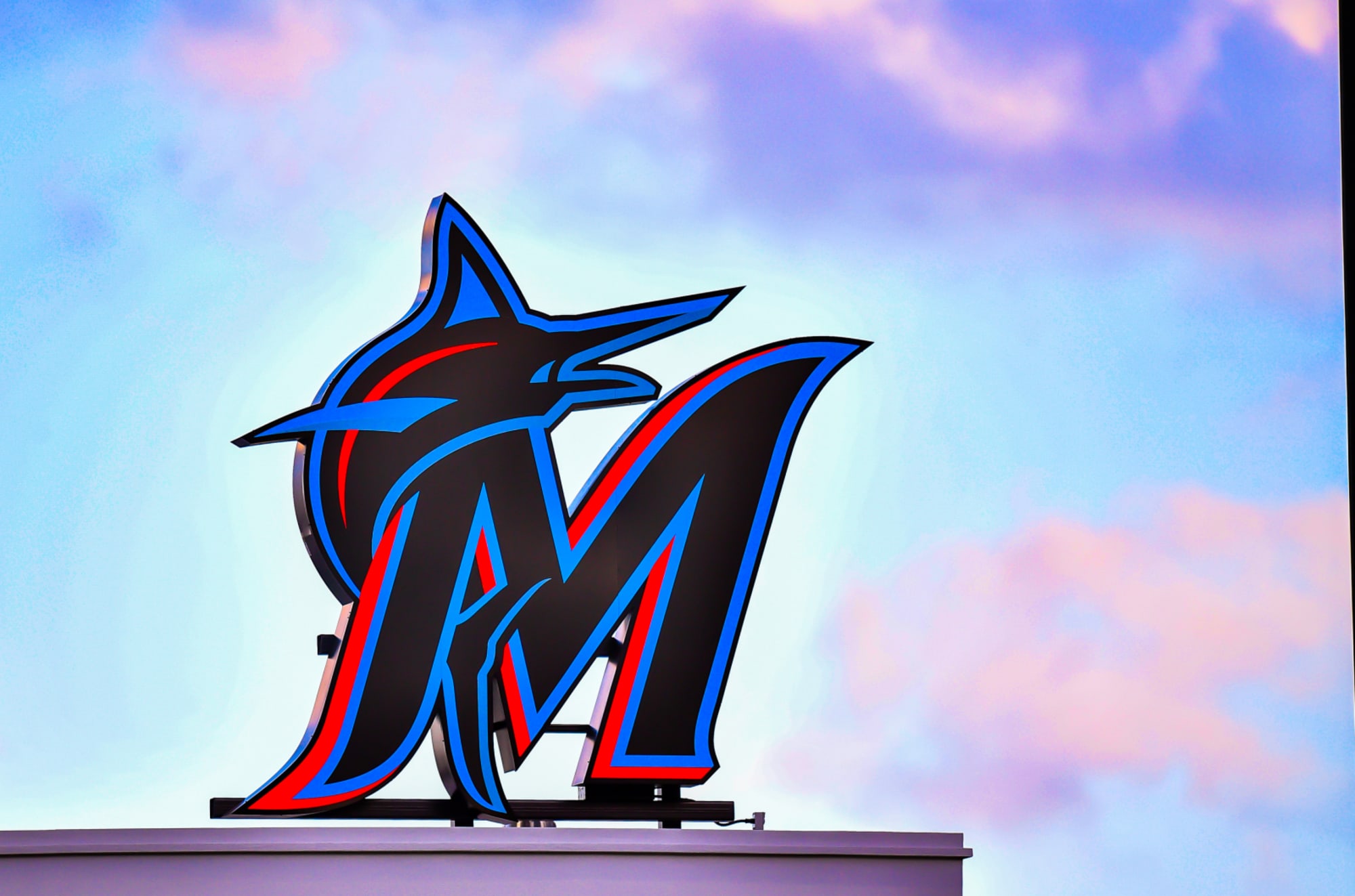Instagram account leaks what could be new Marlins logo