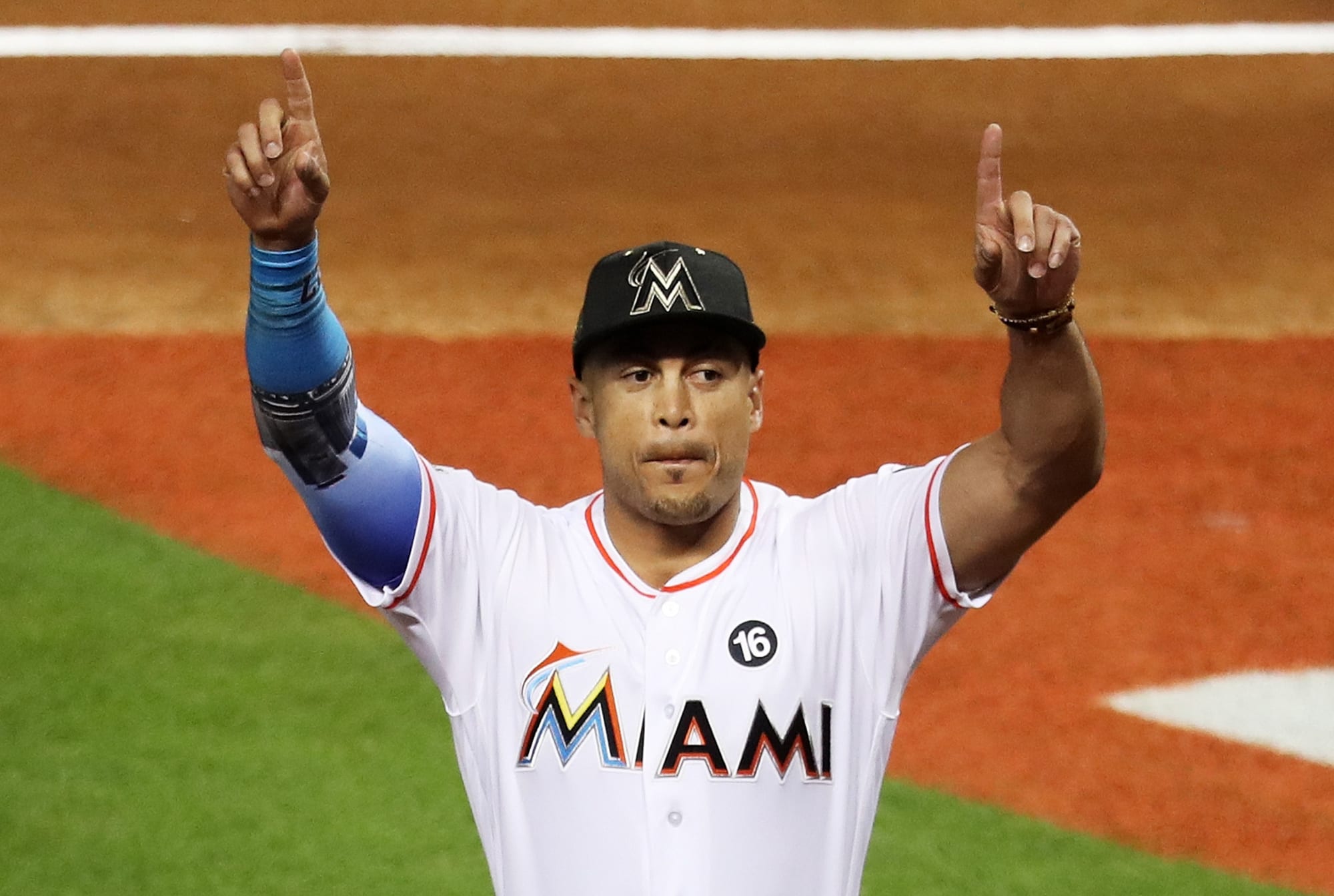 Phillies mulled Giancarlo Stanton, Christian Yelich trade
