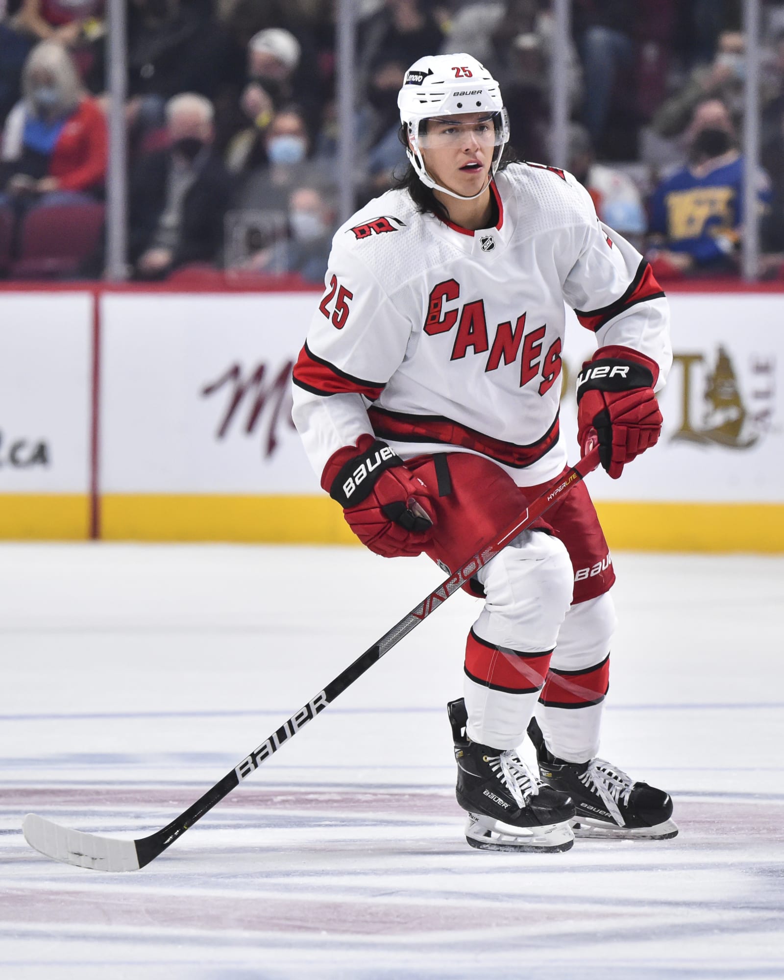 Hurricanes re-sign Ethan Bear for 1 year at $2.2 million for the season