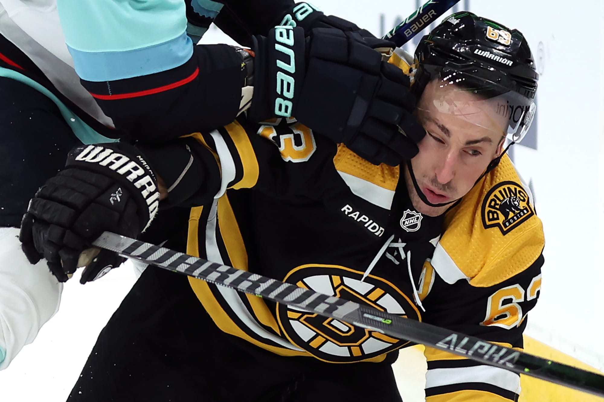 Bruins finished off by lowly Blackhawks for first back-to-back regulation  losses of the season - The Boston Globe