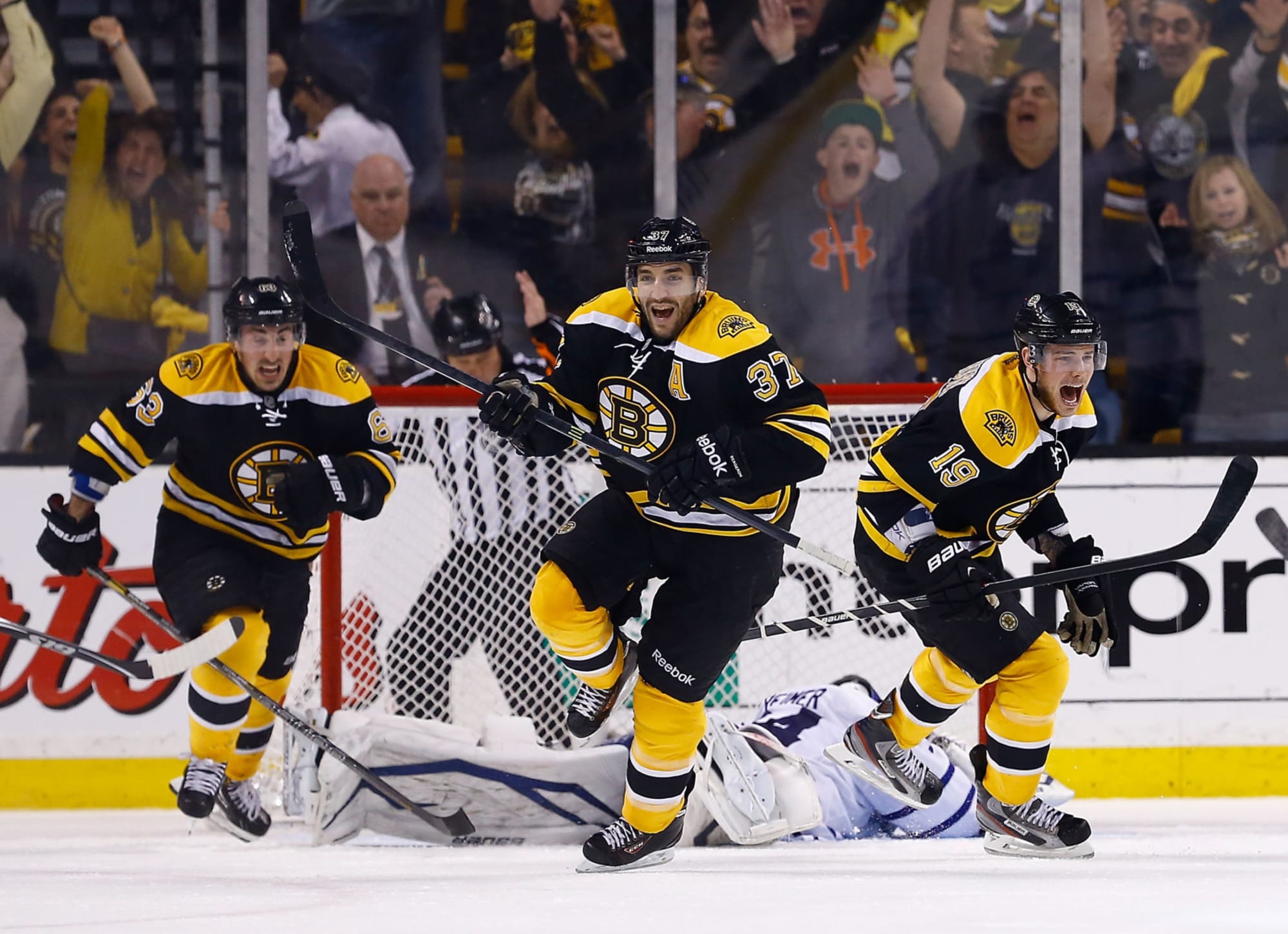 Patrice Bergeron officially announces retirement after 19-season career  with Boston Bruins - CBS Boston