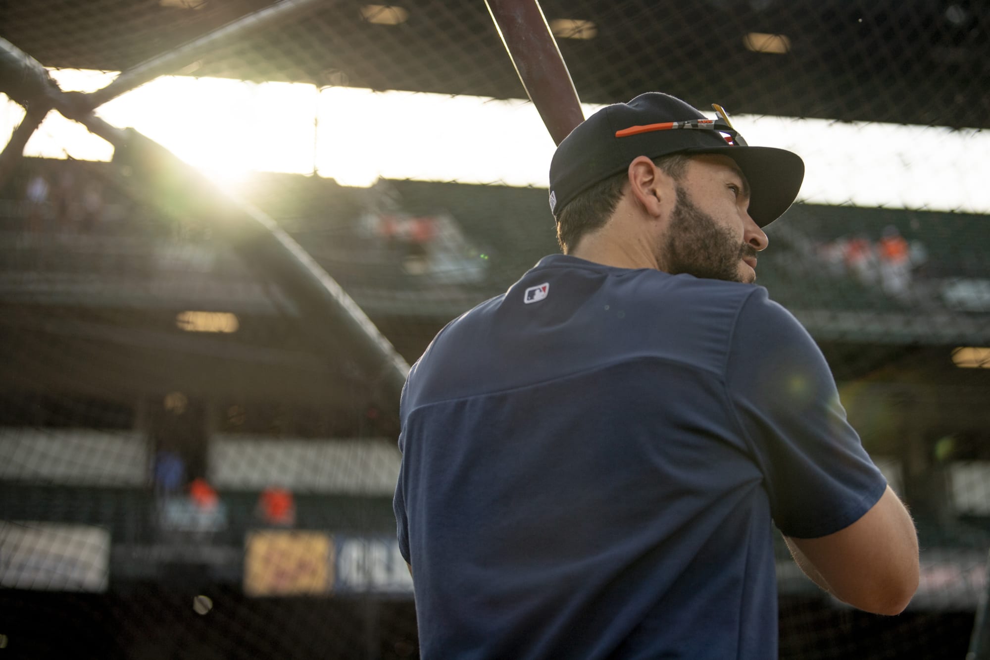 Red Sox' Eric Hosmer exits Tuesday's game vs. Braves with injury – NBC  Sports Boston
