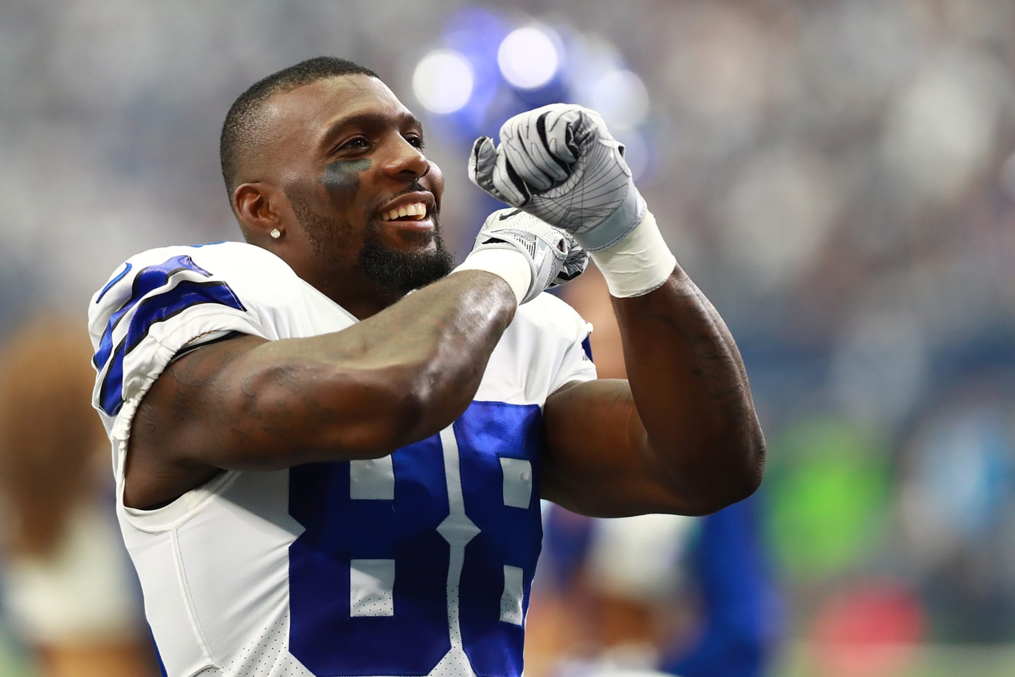 New England Patriots: The Pats should take a chance on Dez Bryant