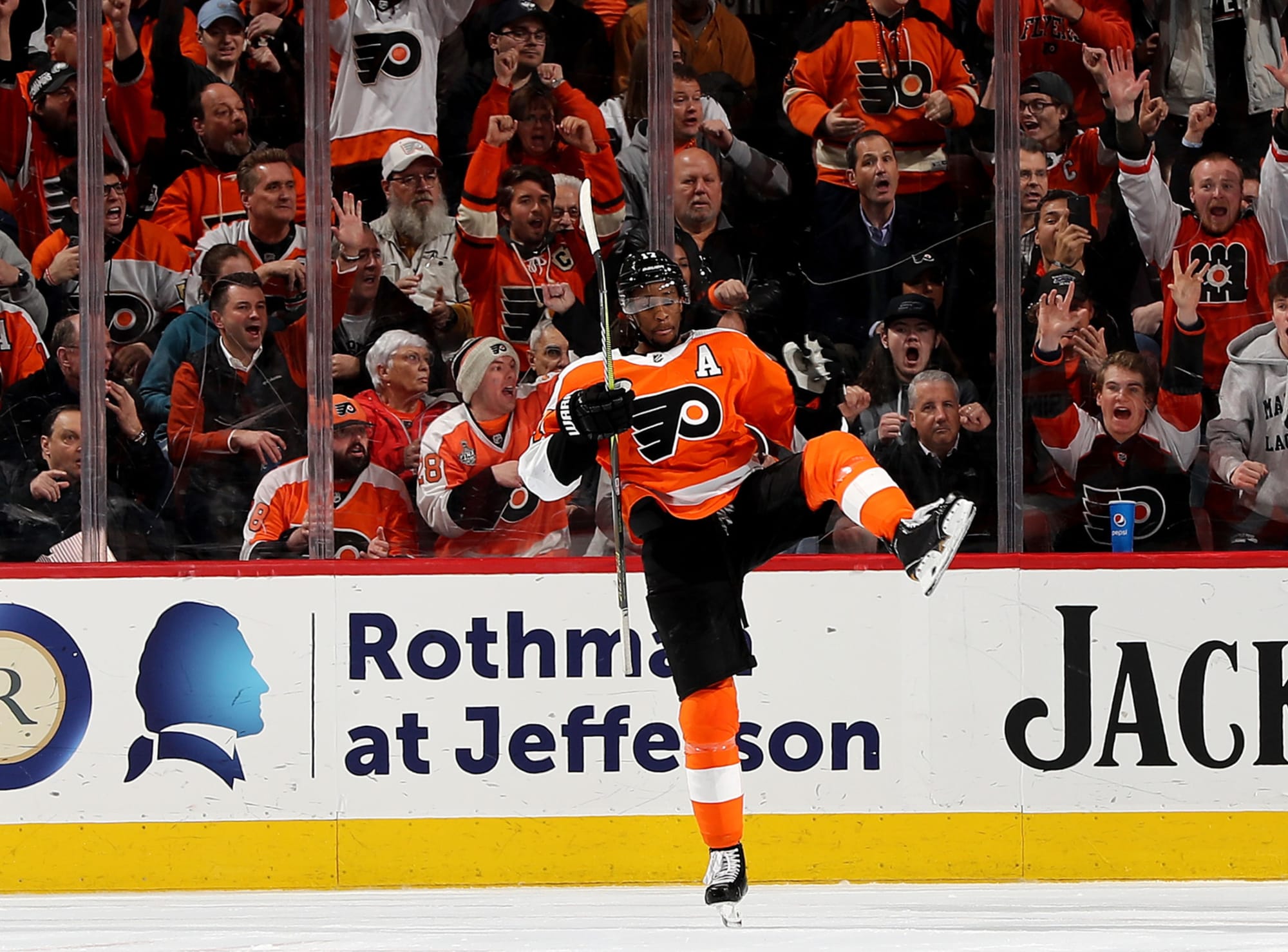 Philadelphia Flyers: What a trade for Wayne Simmonds might look like