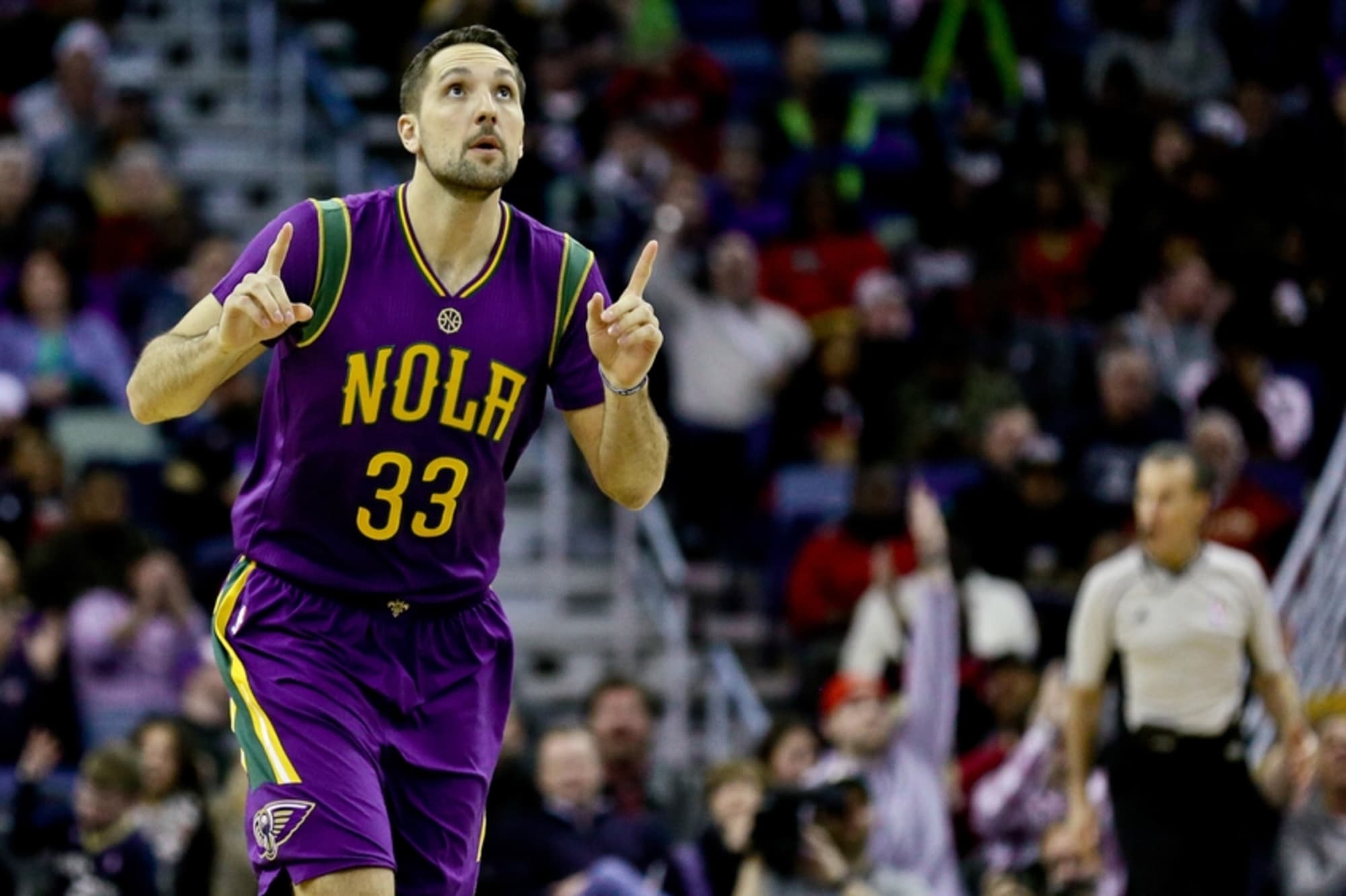 New Orleans Pelicans forward Ryan Anderson (33) in the first