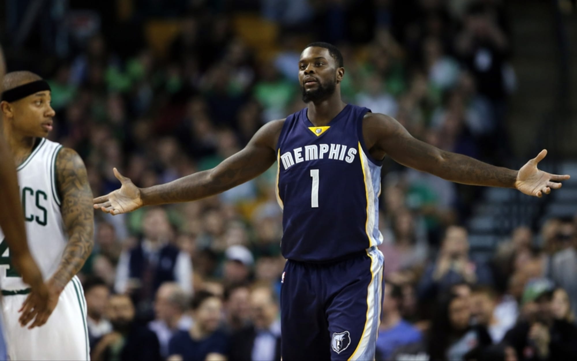 Sources: Clippers acquire Hornets' Lance Stephenson