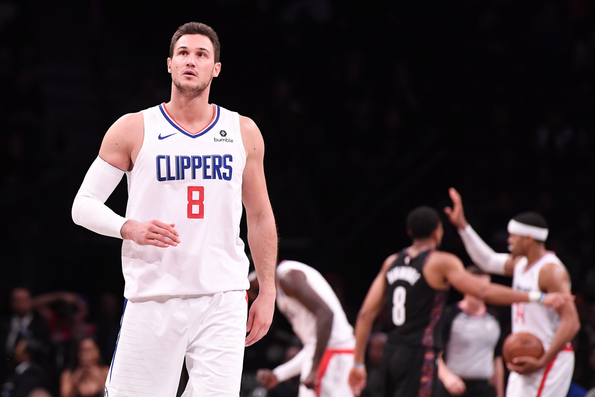 Clippers' Danilo Gallinari playing through pain from fractured