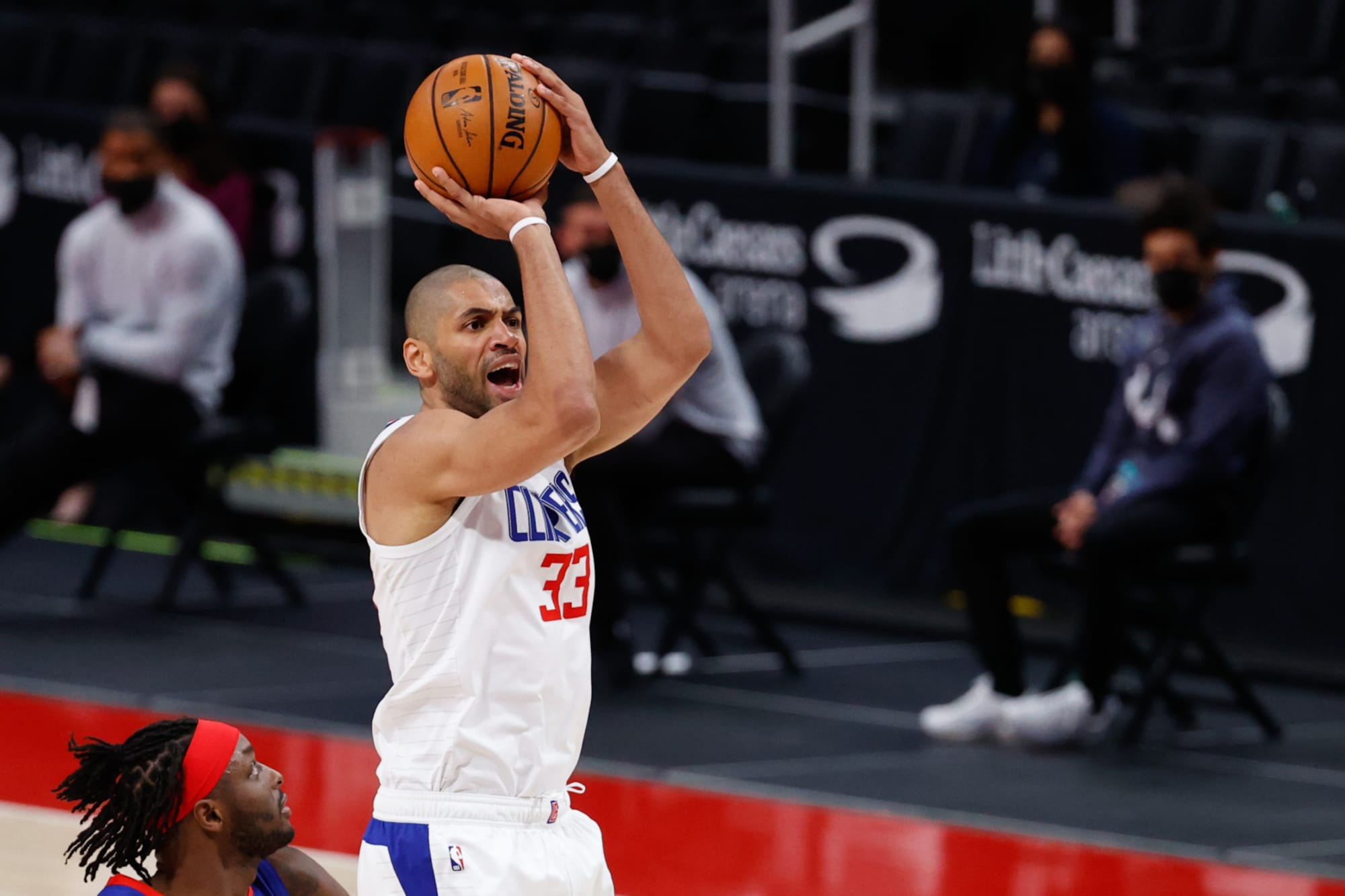 Clippers re-sign Nic Batum to complete free agent signings