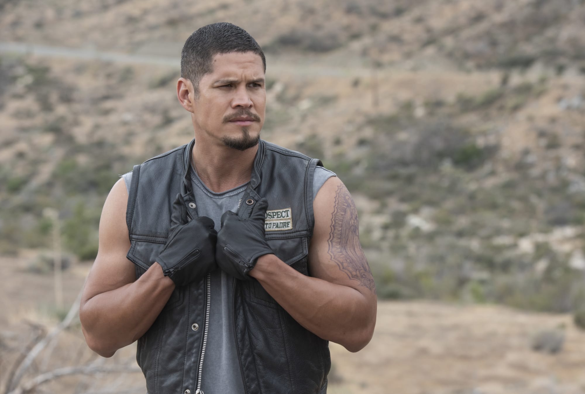 Mayans M.C. season 1 episode 5 review Love is definitely not in the air