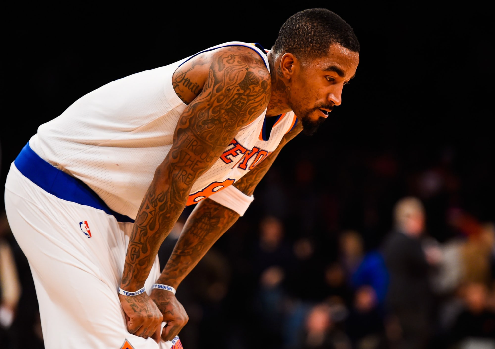 Knicks guard J.R. Smith suspended 5 games