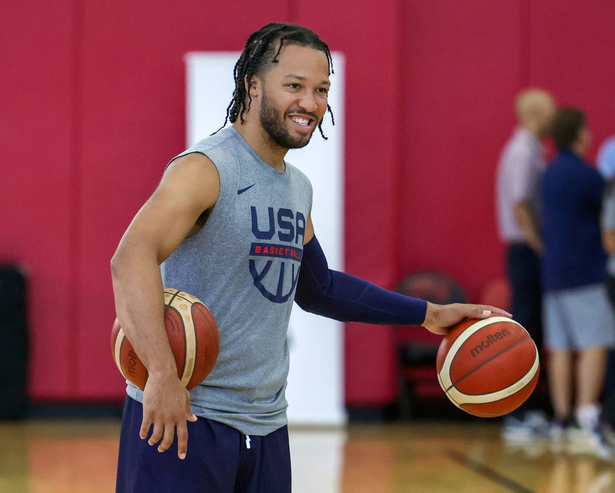 Knicks Star Jalen Brunson Hopes to 'Be a Great Leader' for Youth