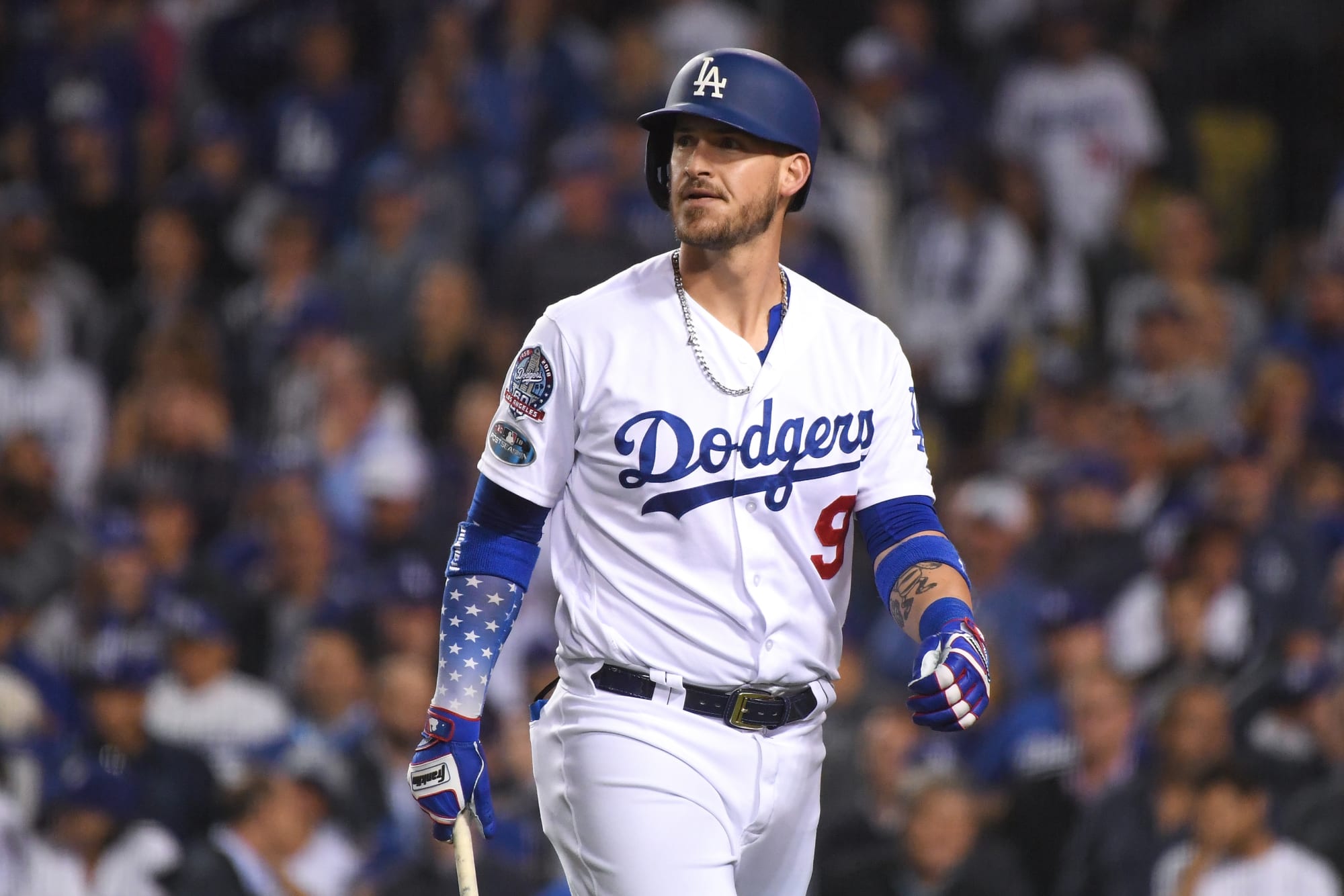 Yasmani Grandal talks about emotional reception he got from Dodgers fans in  his first game back with Brewers.