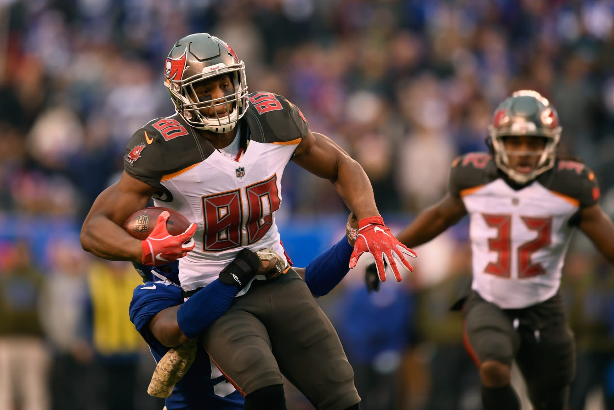 Buccaneers: 3 potential trade packages for Cameron Brate
