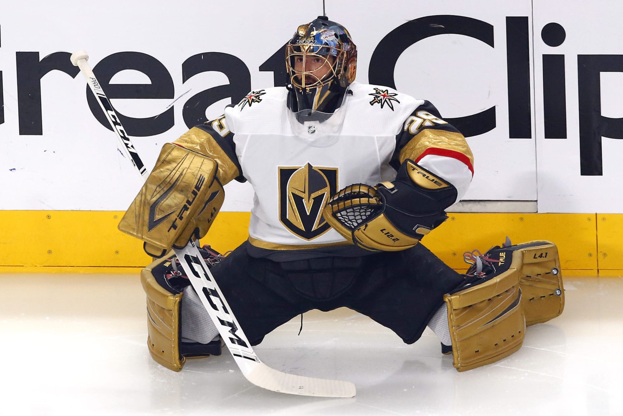 Chicago Blackhawks acquire goalie Marc-Andre Fleury in trade with