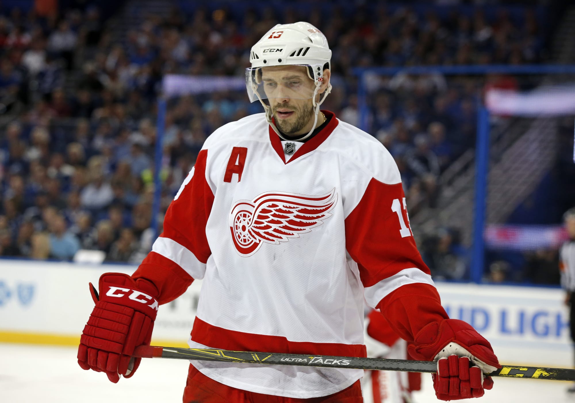 Former Red Wing Pavel Datsyuk signs with KHL club 