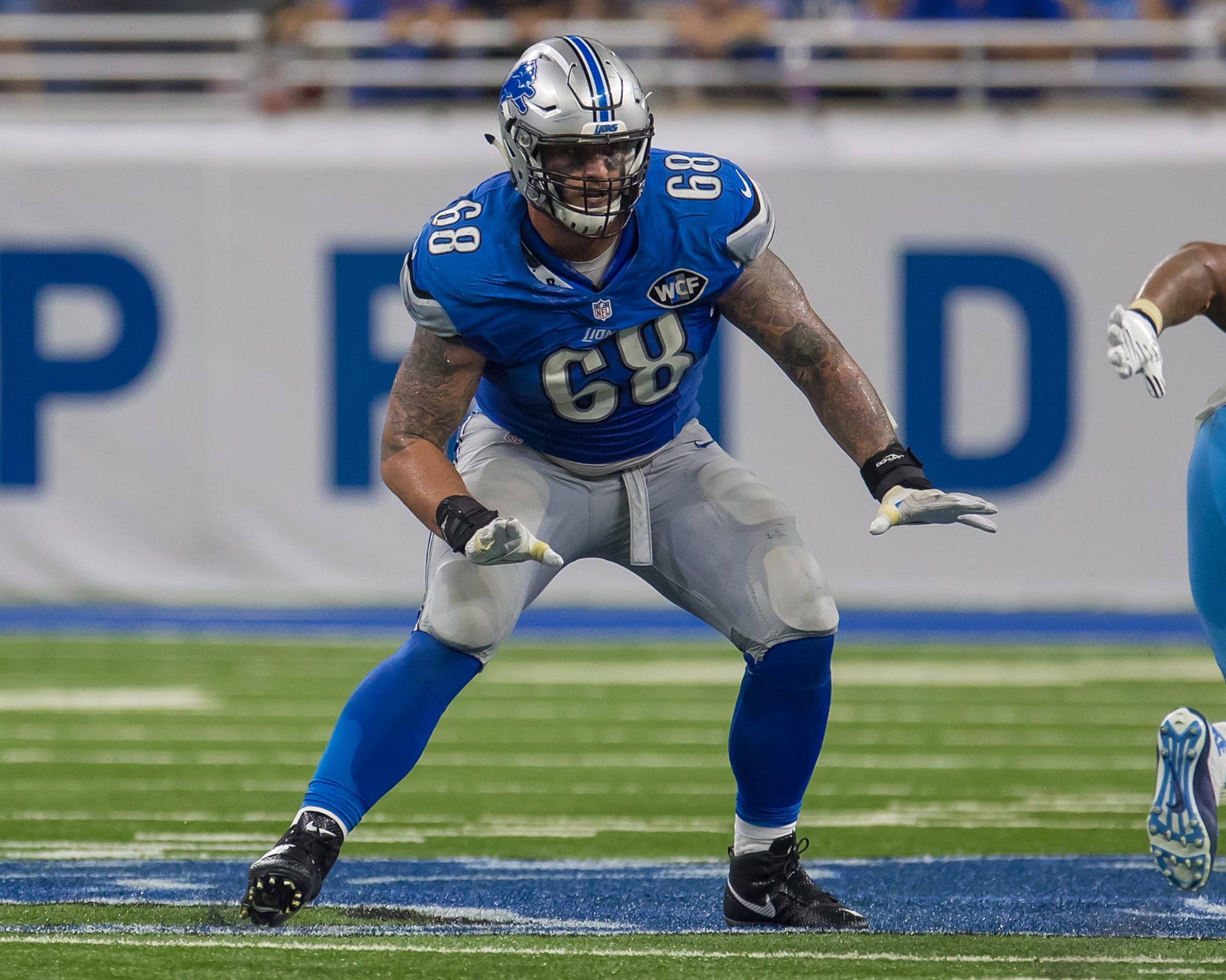 Detroit Lions need to prioritize re-signing LT Taylor Decker