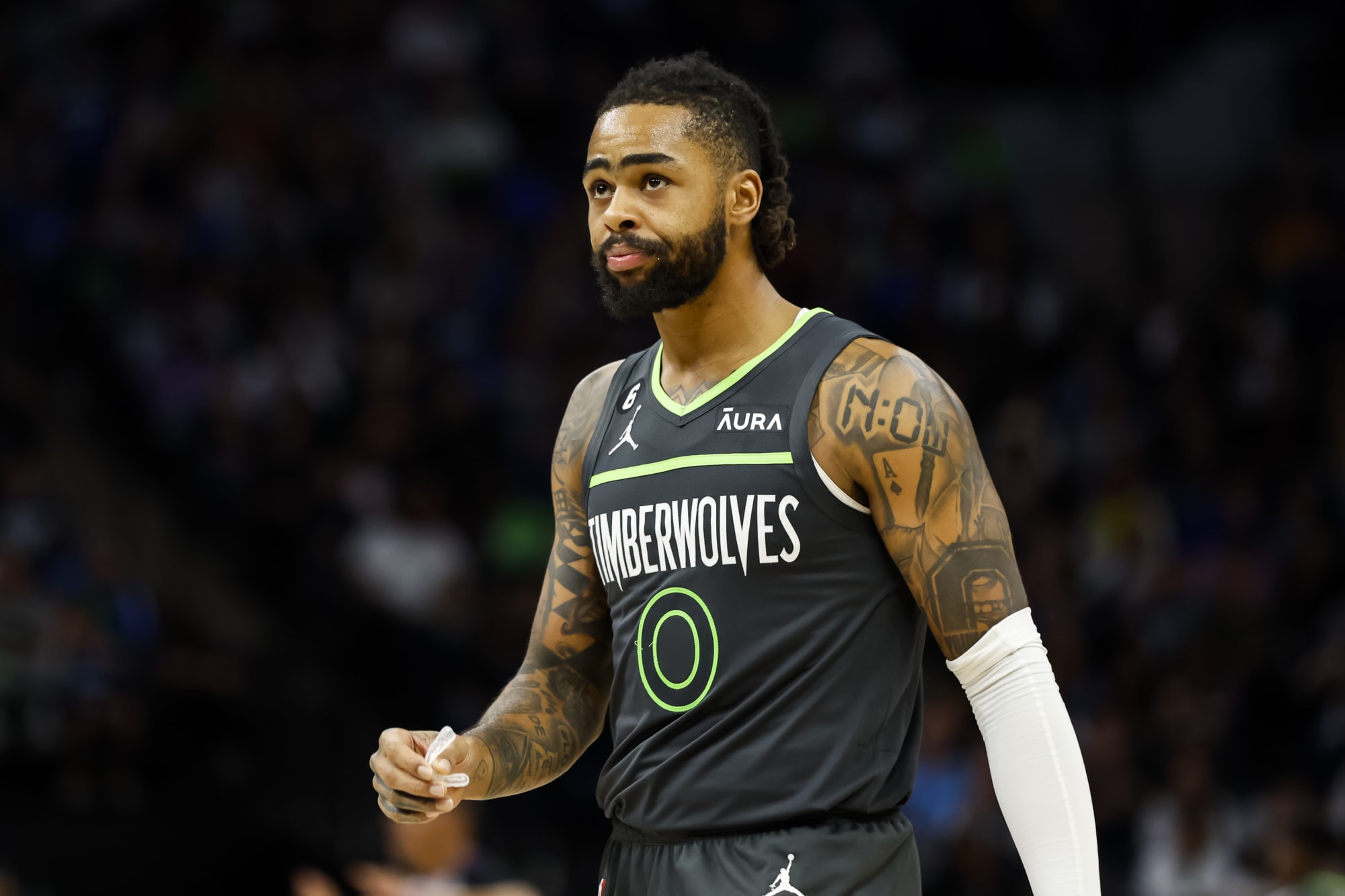 D'Angelo Russell wants fans to remain standing until Timberwolves score -  Bring Me The News