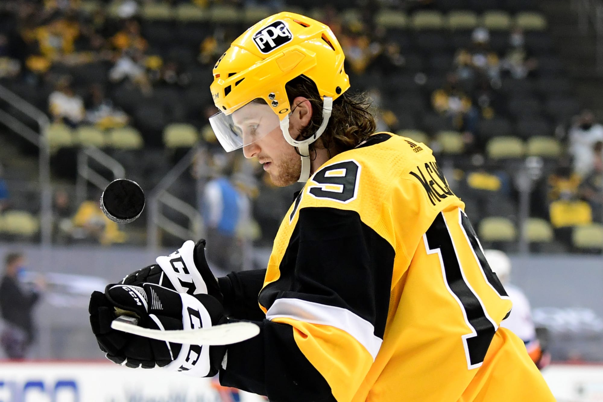Pittsburgh Penguins acquire forward Filip Hallander, 2023 seventh-round  draft pick in exchange for Jared McCann