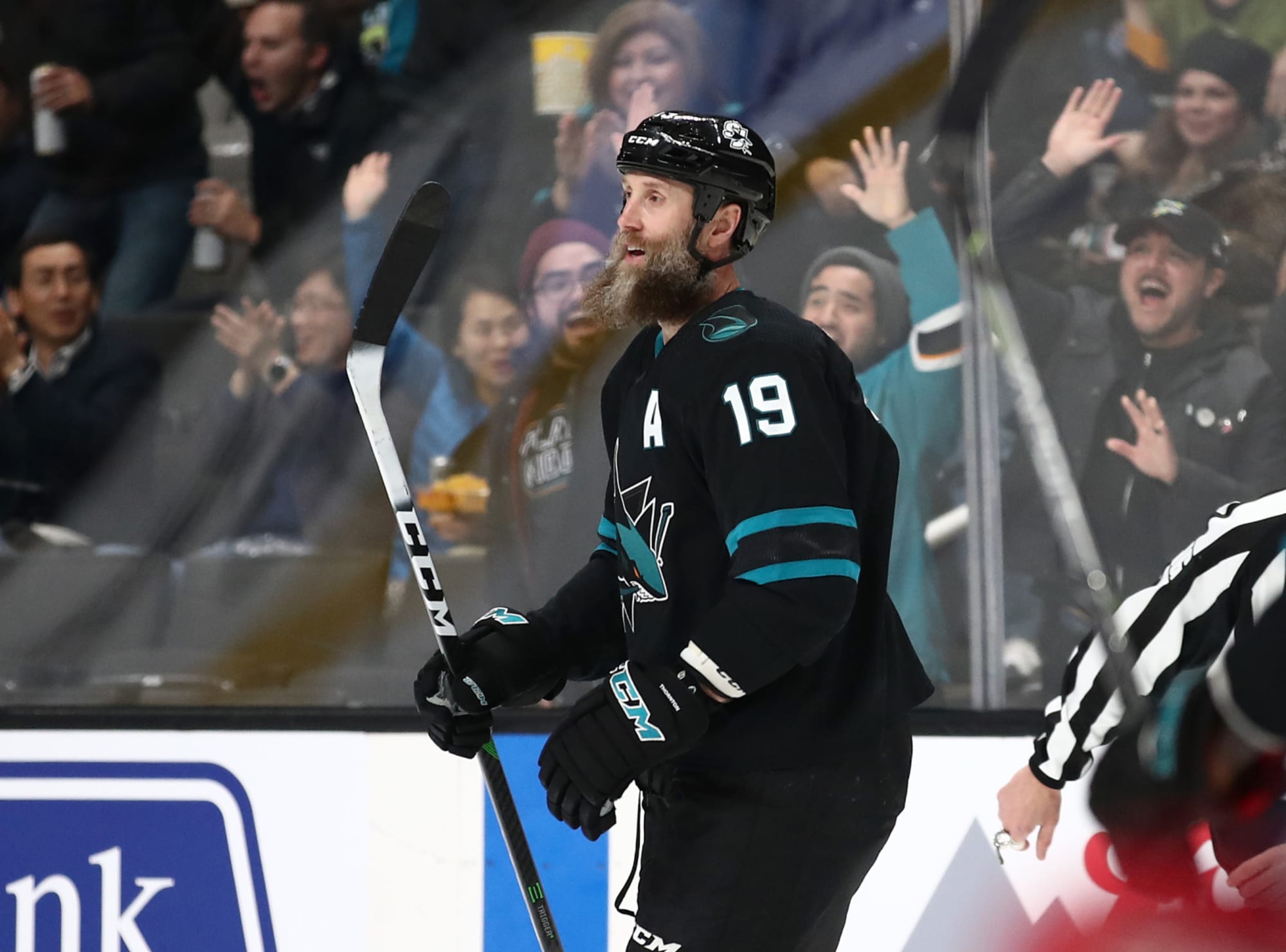 Joe Thornton Reacts to Scoring his First Goal as a Maple Leaf