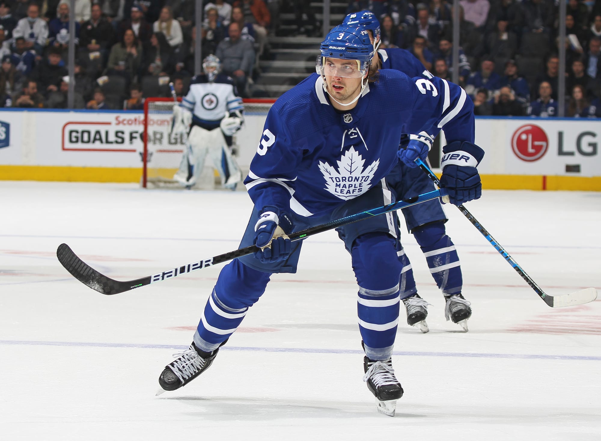 Maybe the Toronto Maple Leafs Should Keep Justin Holl?