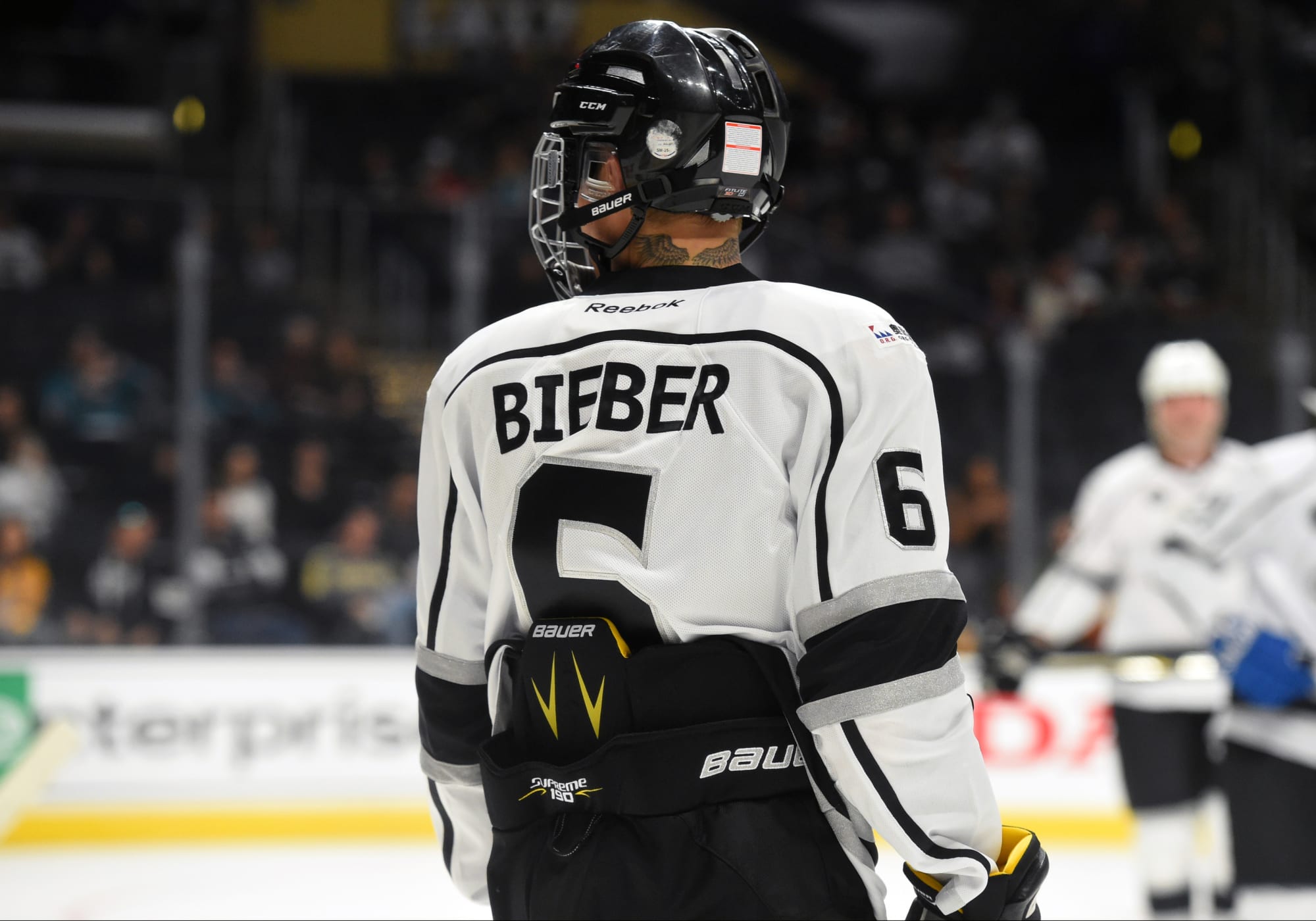 Justin Bieber releases Maple Leafs song, merging two great plagues