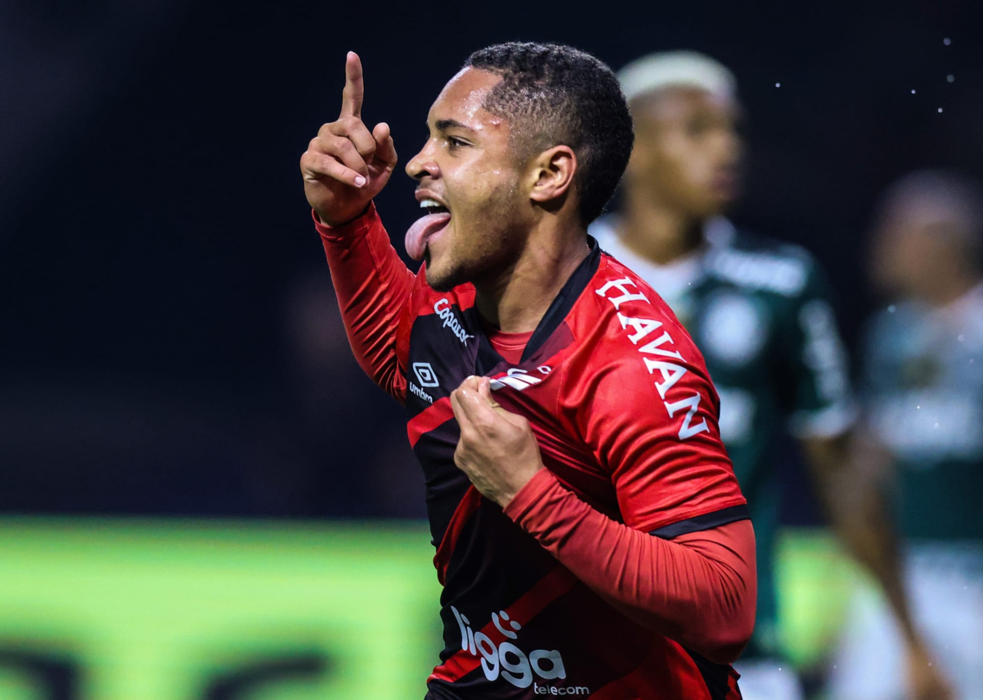 This stat shows Barça target Vitor Roque is on the way to becoming