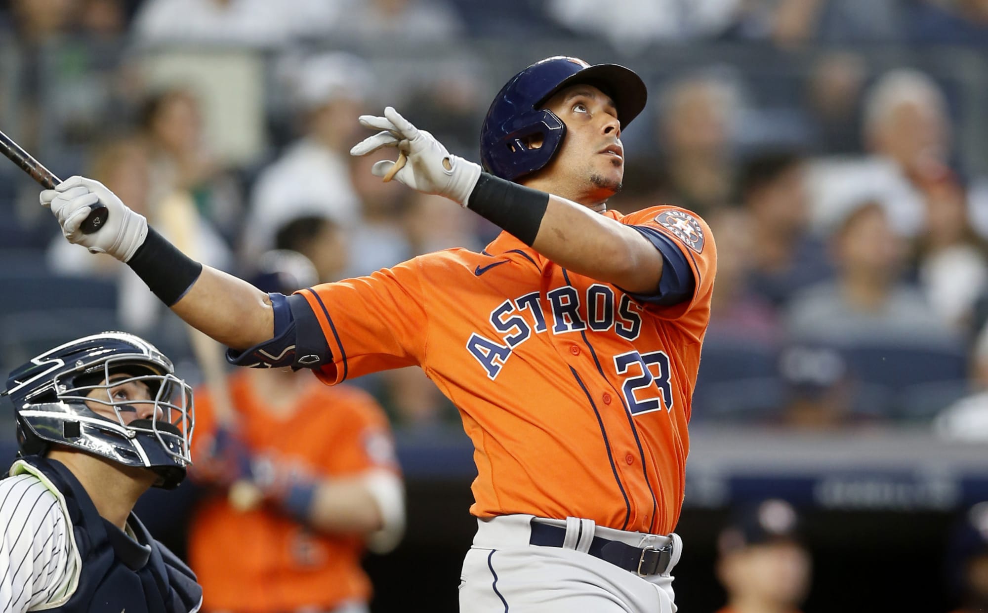Astros' Brantley intends to play in 2023