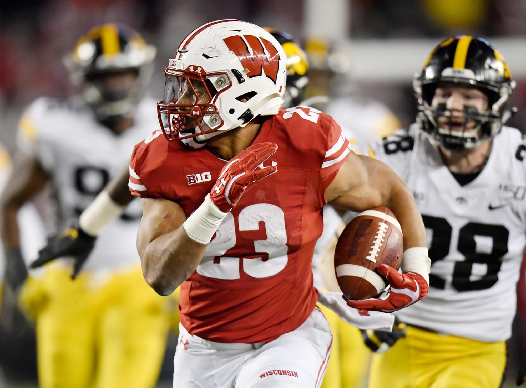 Former Wisconsin RB Jonathan Taylor running wild in NFL with Colts