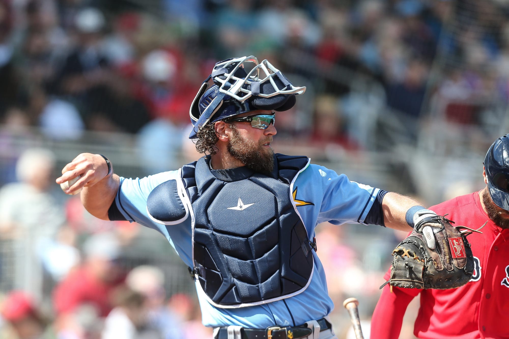 What Pros Wear WPW Report Updated MLB Catchers Gear 2018 Face Masks  Chest Protectors Shin Guards Mitts  What Pros Wear