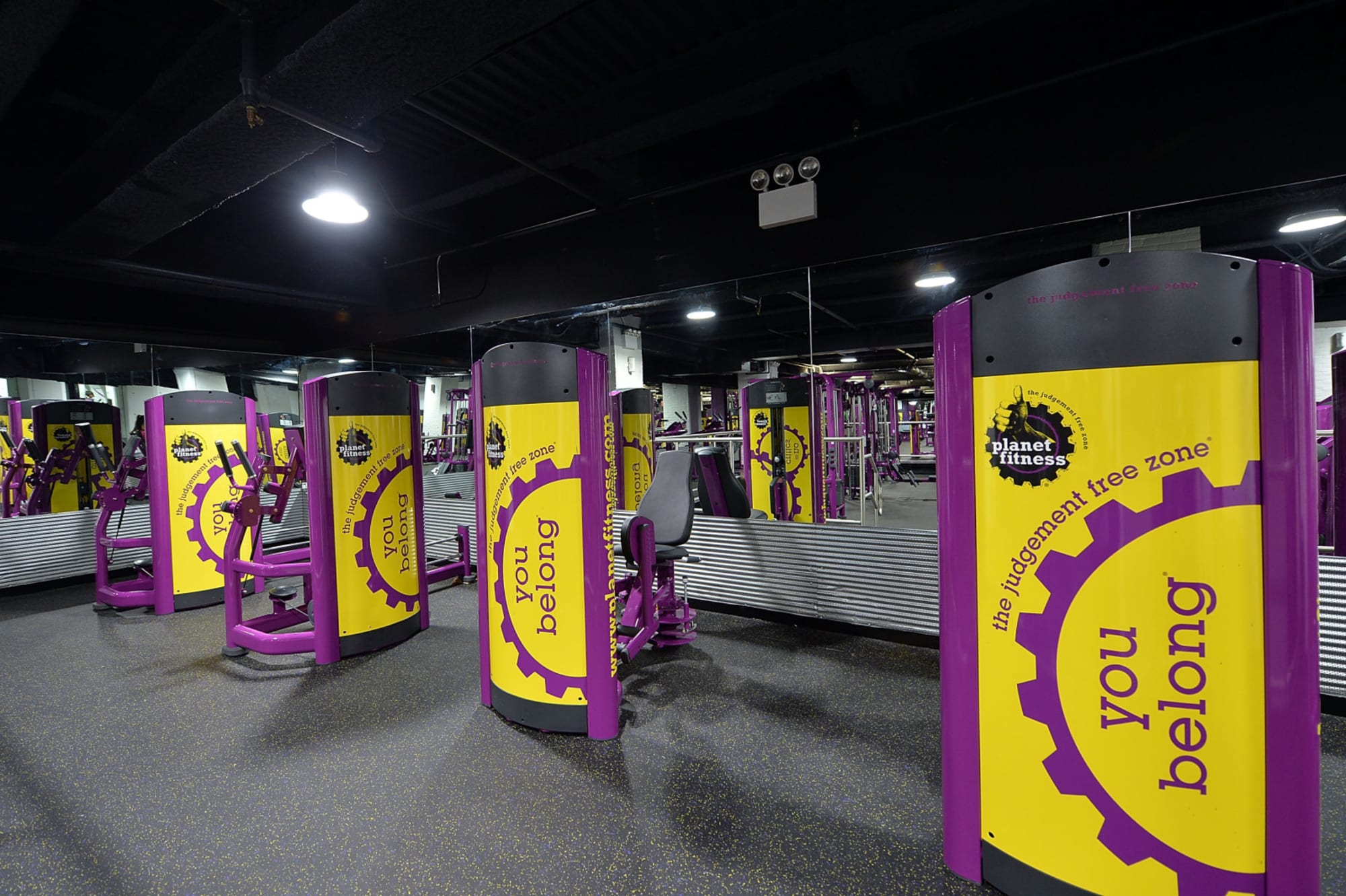 planet fitness open memorial day