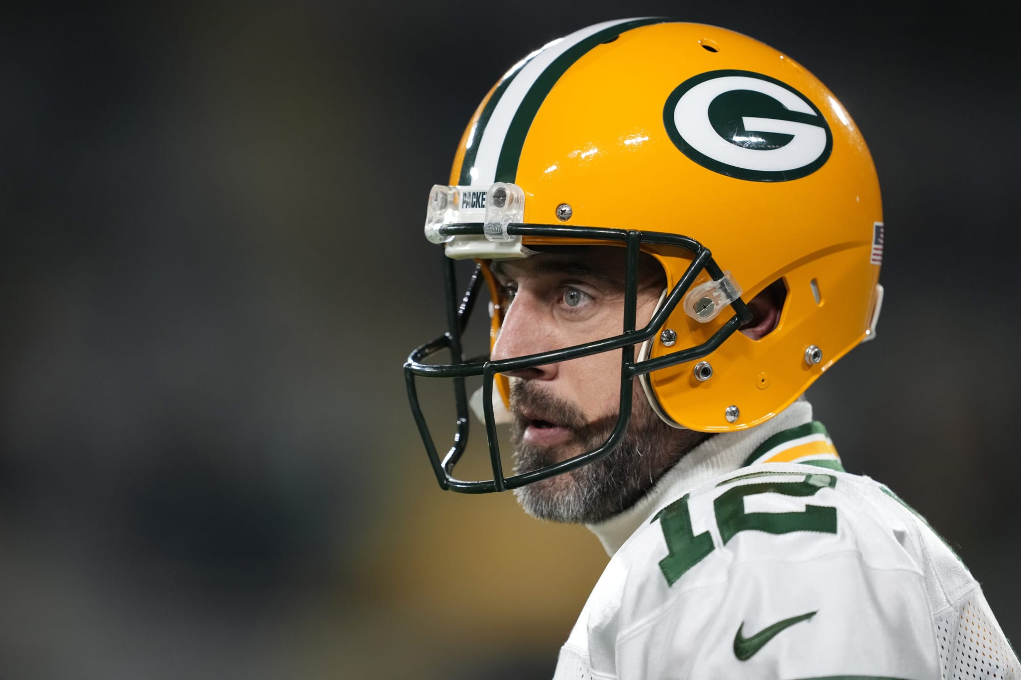 NFL insider reveals update on Aaron Rodgers thumb injury, and it’s Big Yikes
