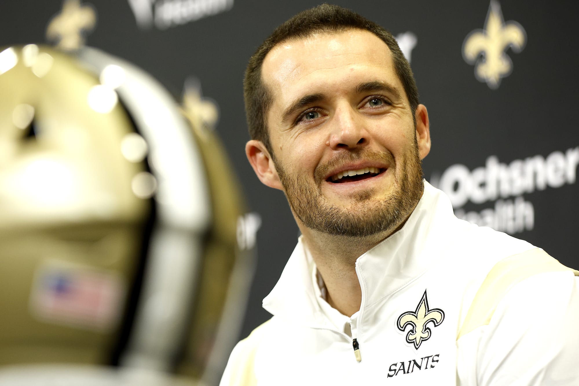 Saints invite Super Bowl-winning coach to town to work with Derek Carr