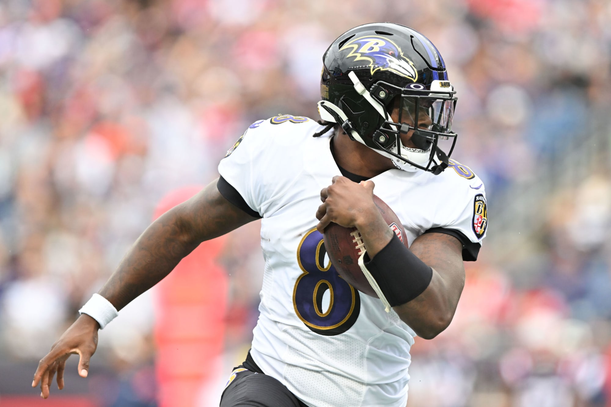 Lamar Jackson not big-timing Ravens, even after new contract