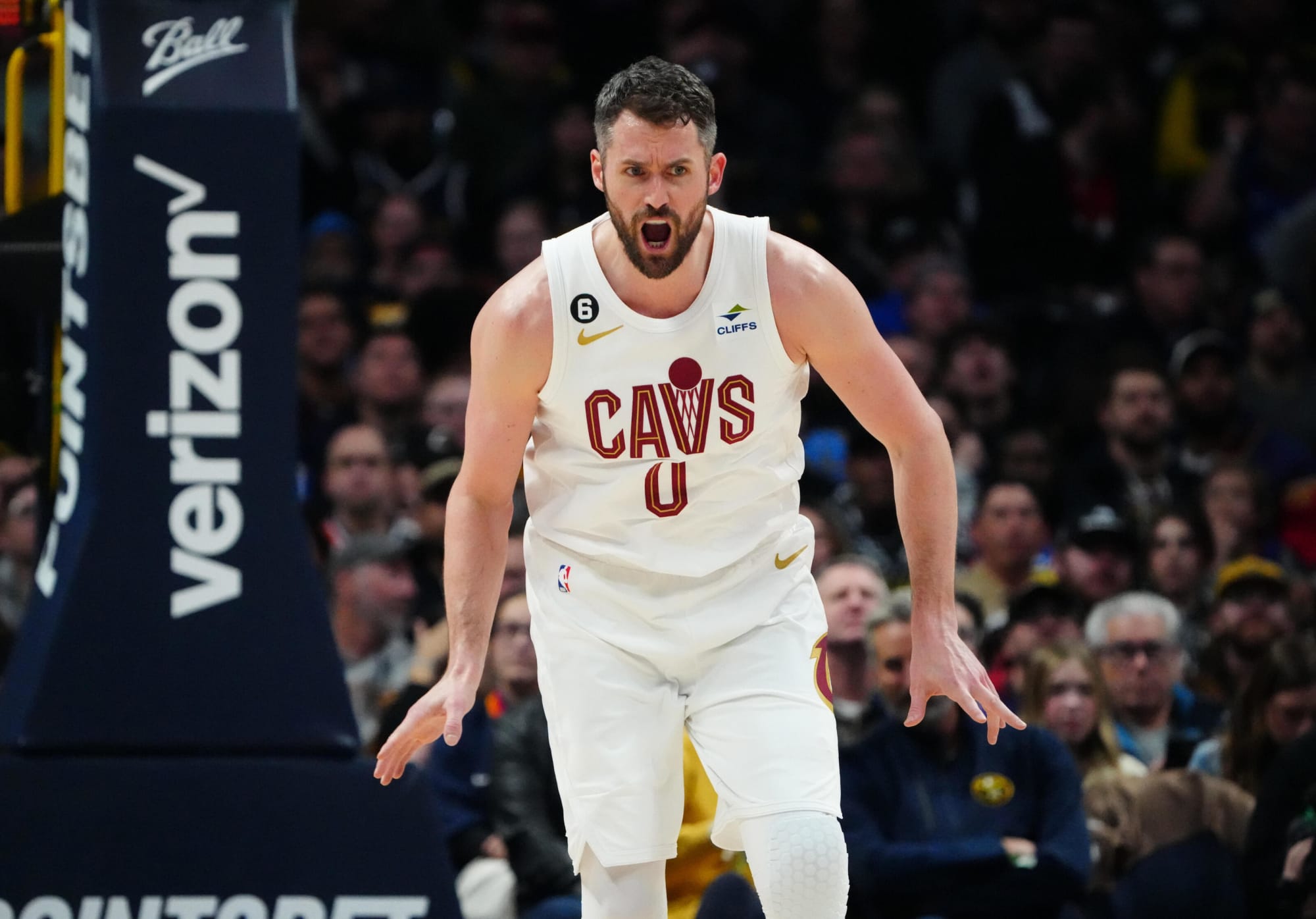 NBA Trade Rumors: Can the Cavs get anything useful for Kevin Love? thumbnail