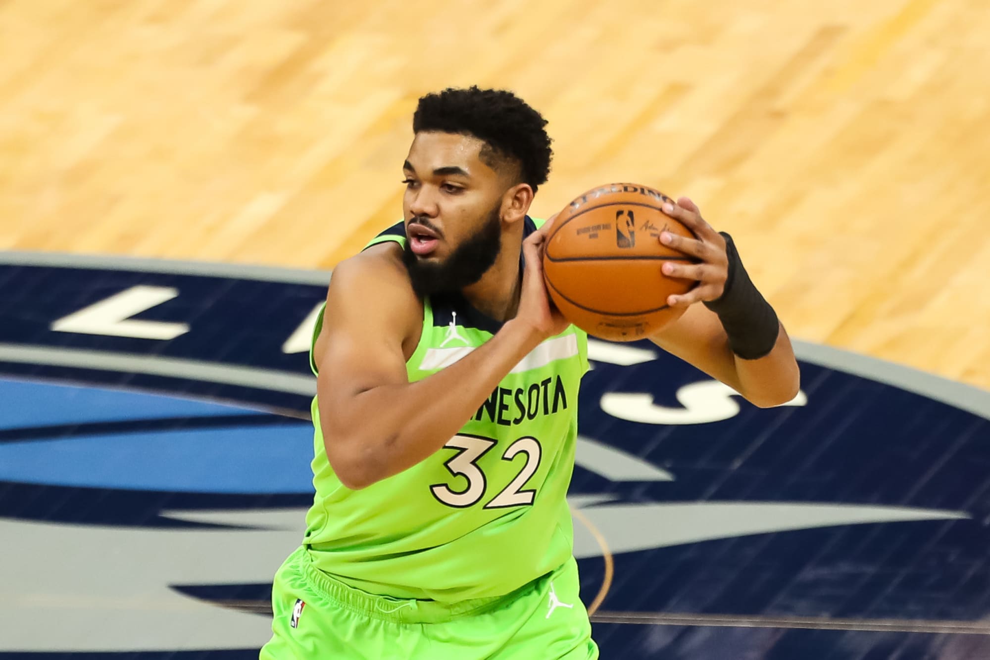 Karl-Anthony Towns urges everyone to follow COVID-19 protocol after being d...