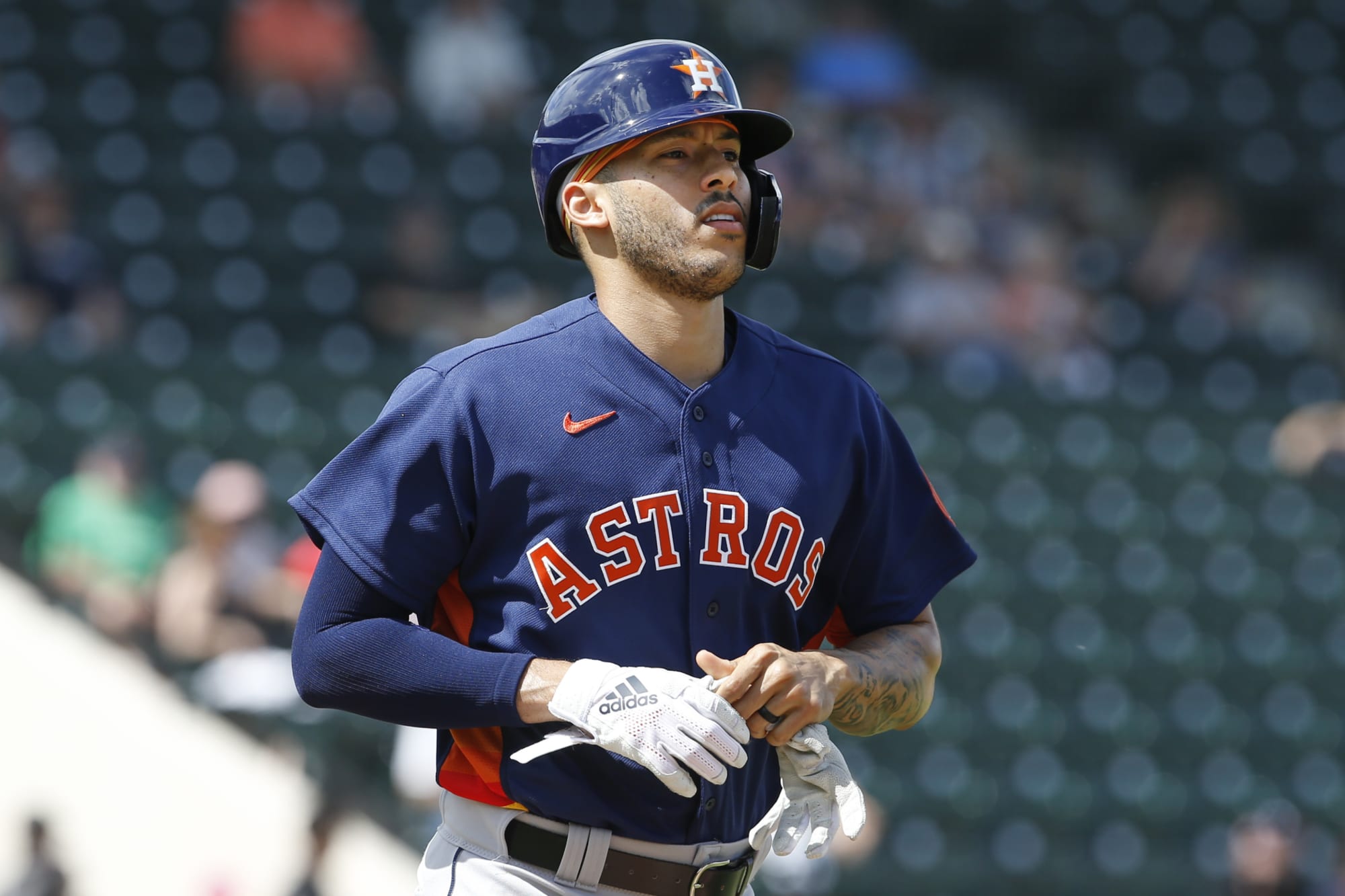 Carlos Correa disappointed by 'low' contract offer from Astros (V...