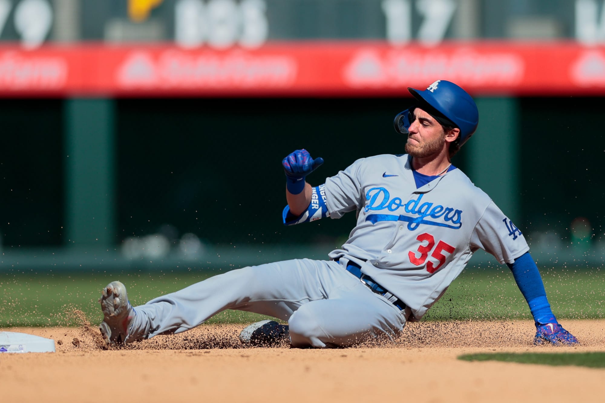 Dodgers: Cody Bellinger's injury just went from bad to worse