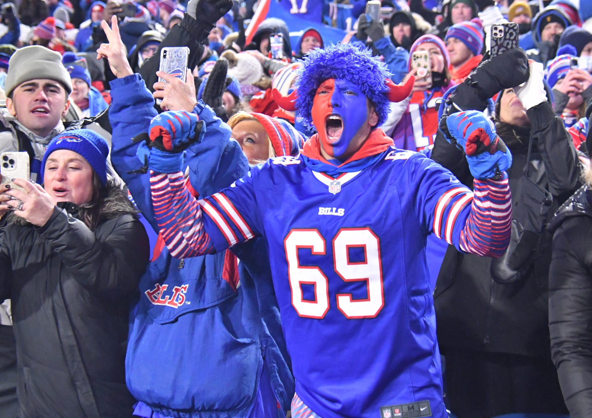 Bills Mafia is already making tables shiver of playoff (Video)