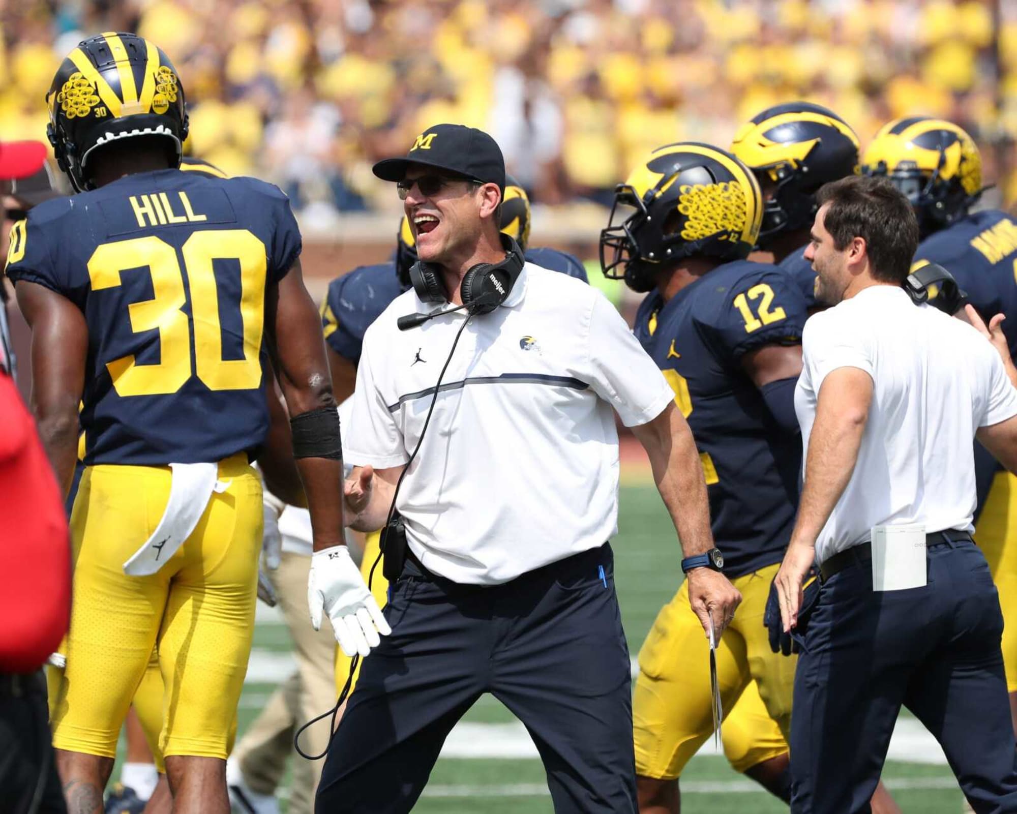 Jim Harbaugh, Michigan football agree to contract extension through 2026 thumbnail