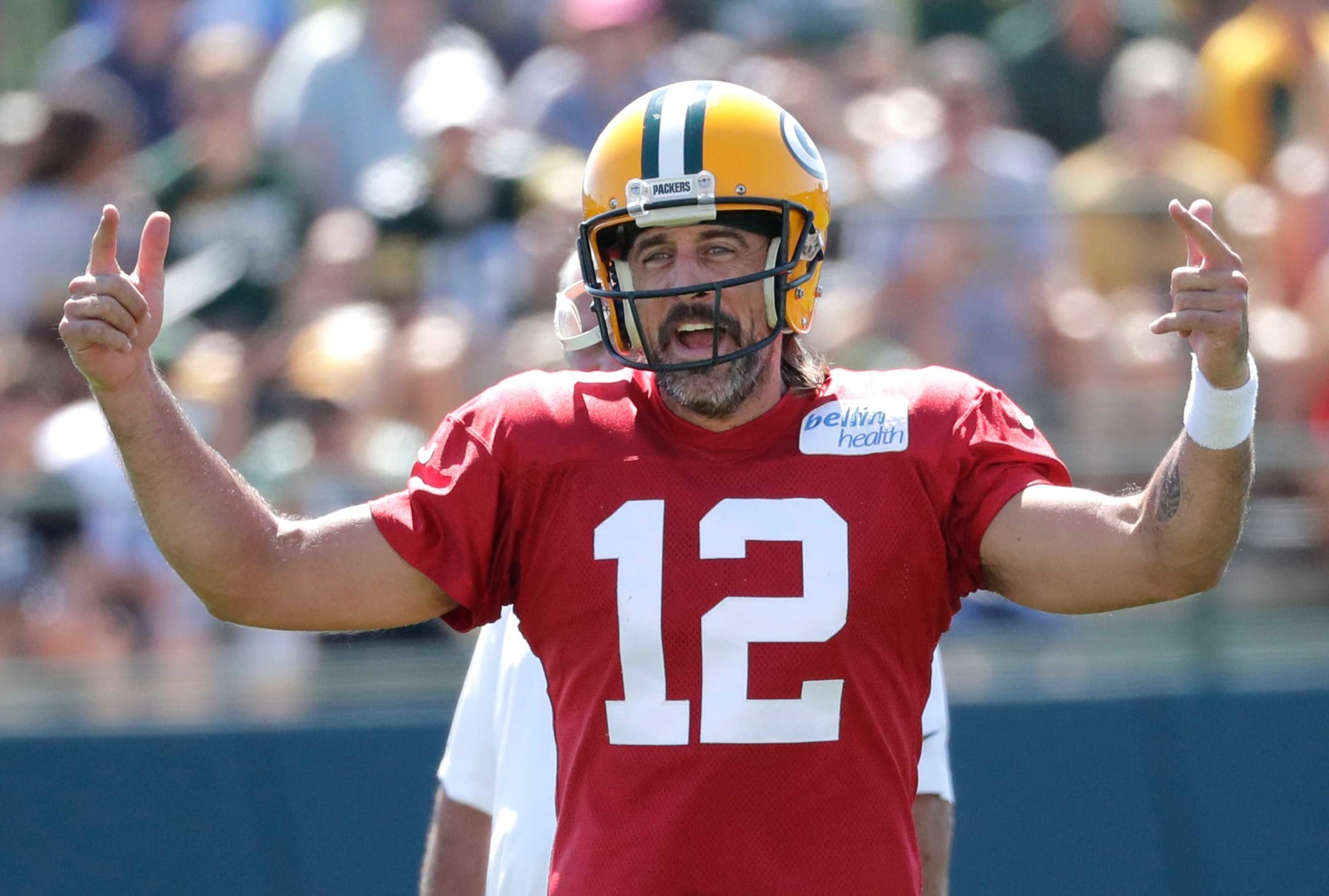 Aaron Rodgers stops with praise of young Packers WRs, demands better