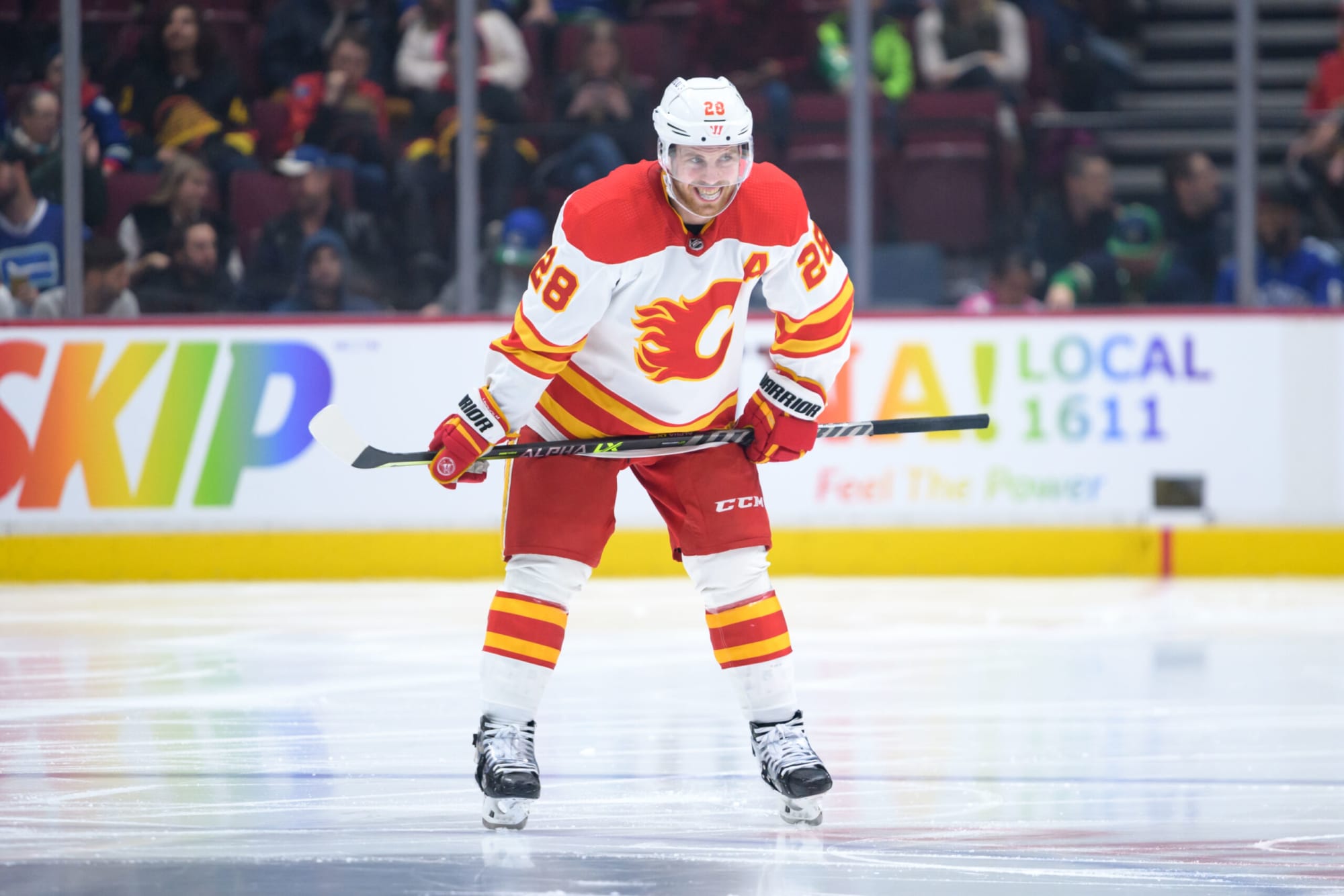 Former Flames star Johnny Gaudreau returns to Calgary's Saddledome as a Blue  Jacket