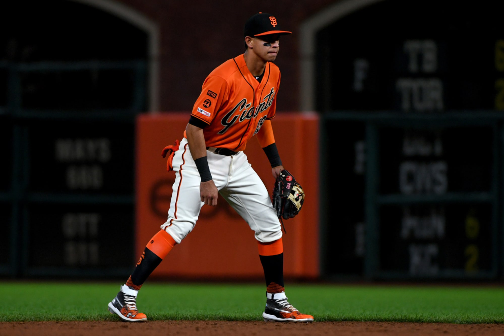 SF Giants: Mauricio Dubon should be starting at second base