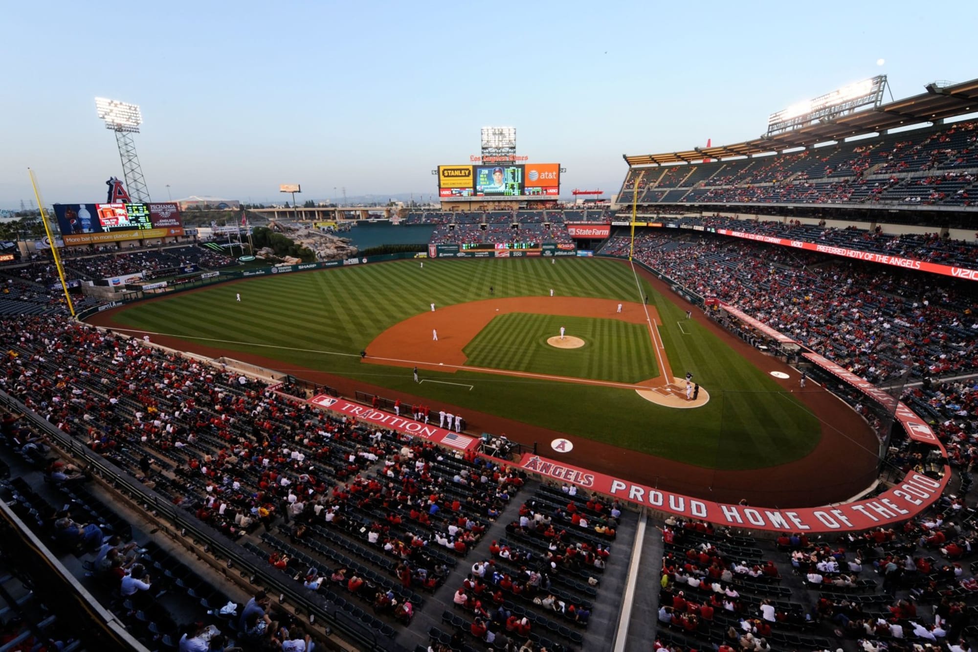 Anaheim Stadium: The time they found marijuana in the outfield